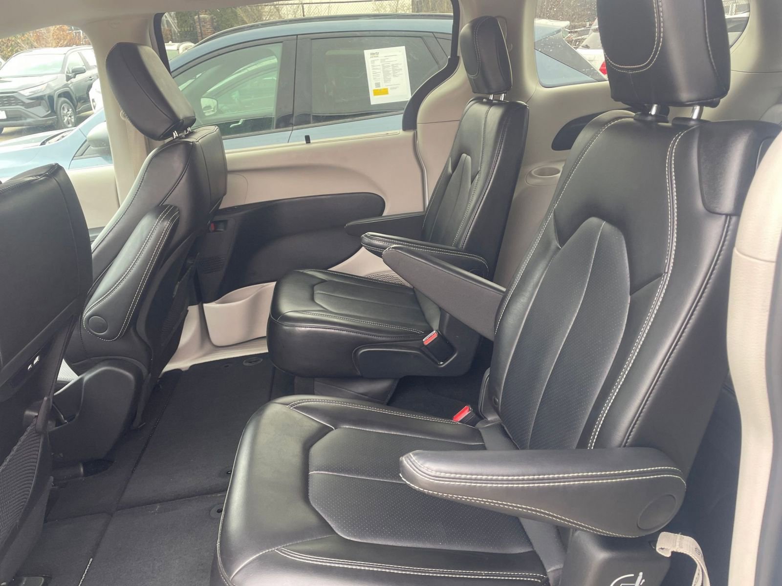 Thumbnail: 2024 Chrysler Pacifica - 25