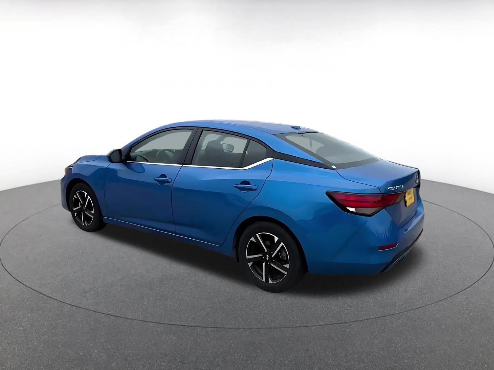 Thumbnail: 2025 Nissan Sentra - 11