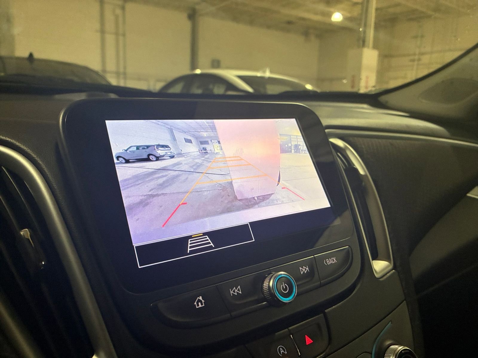 Thumbnail: 2023 Chevrolet Malibu - 24