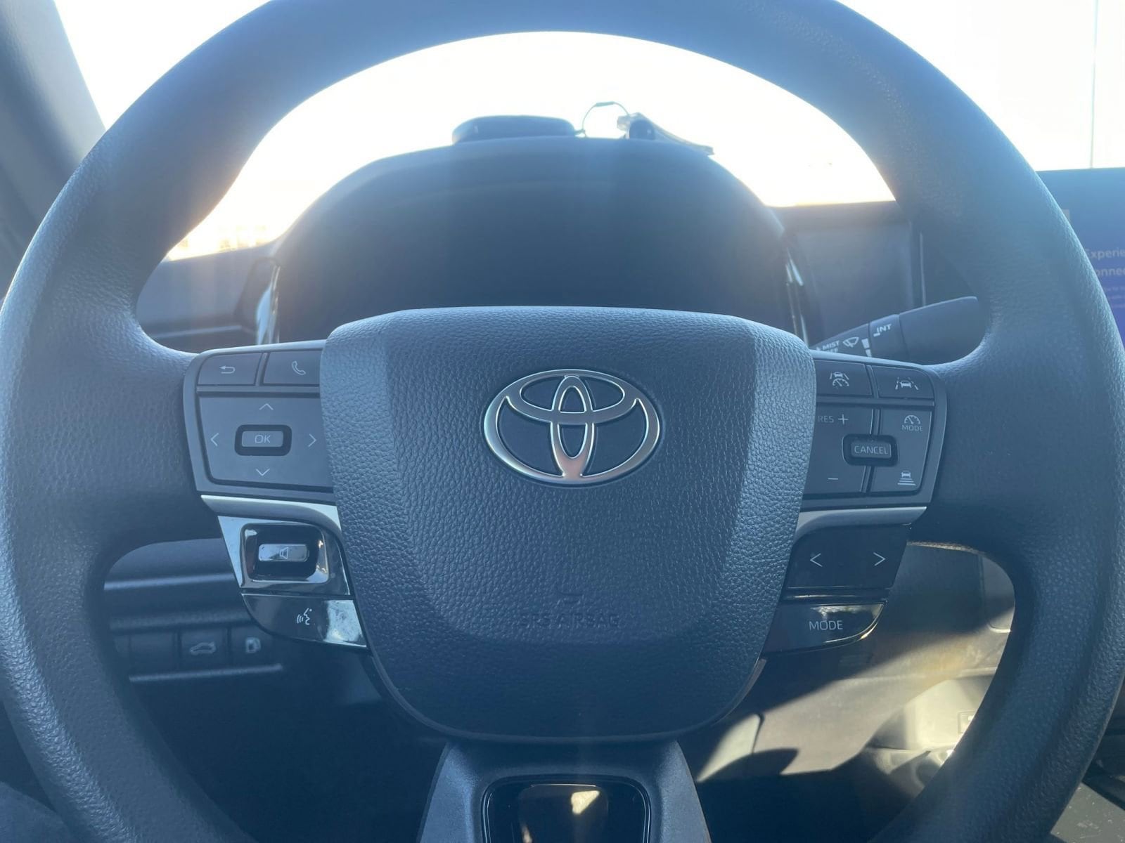 Thumbnail: 2025 Toyota Camry - 28