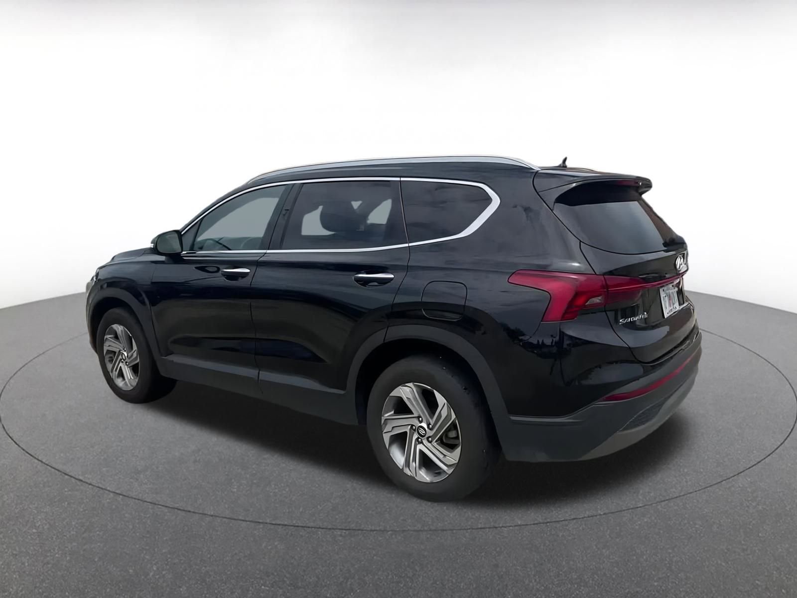 Thumbnail: 2023 Hyundai Santa Fe - 10