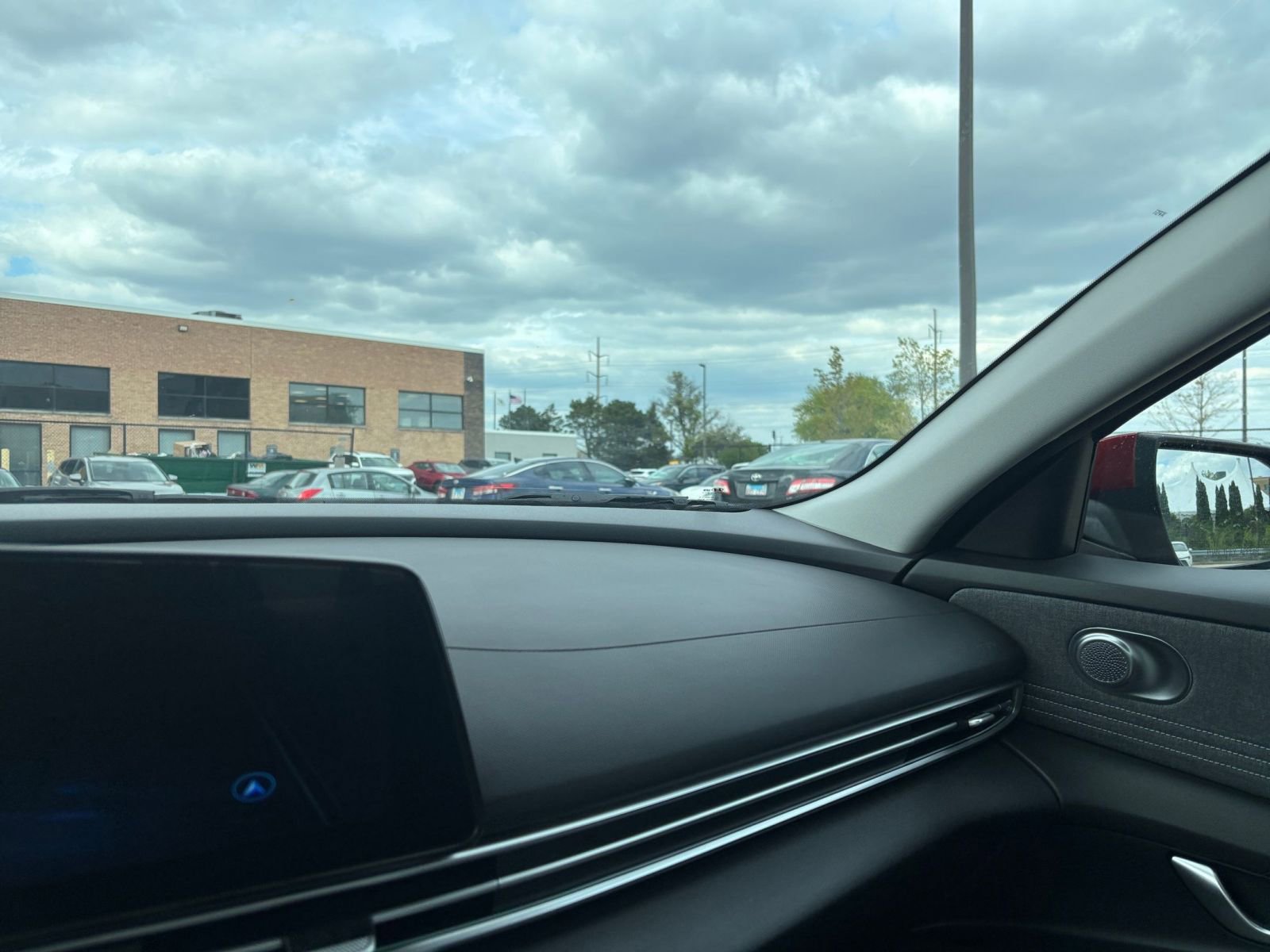 Thumbnail: 2025 Hyundai Elantra - 35