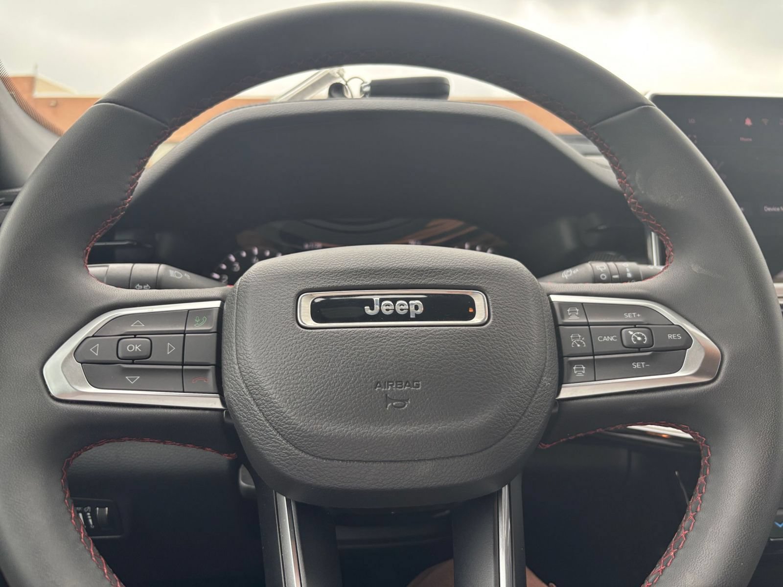 Thumbnail: 2025 Jeep Compass - 25