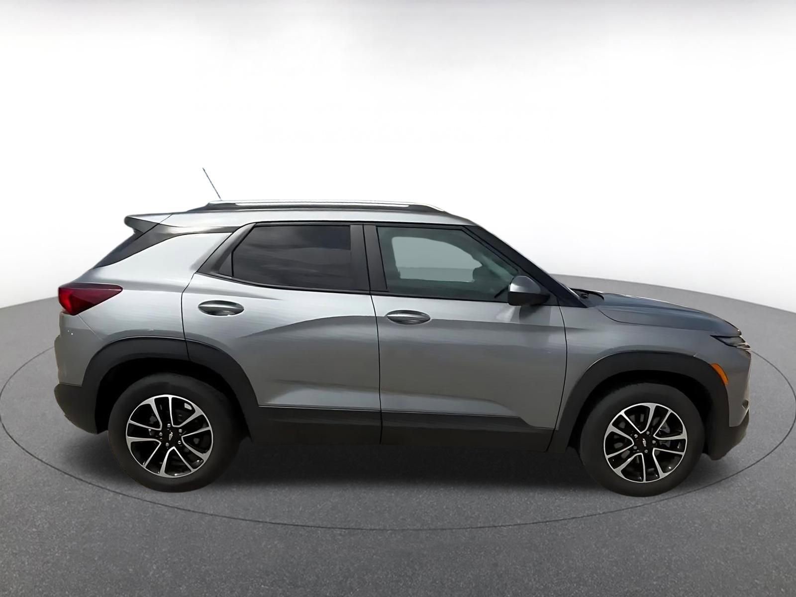 Thumbnail: 2025 Chevrolet TrailBlazer - 16