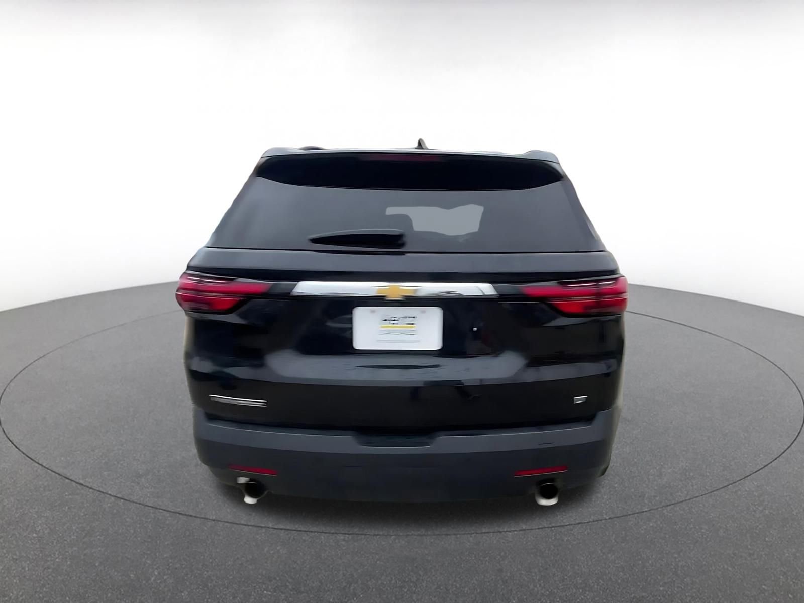 Thumbnail: 2023 Chevrolet Traverse - 12
