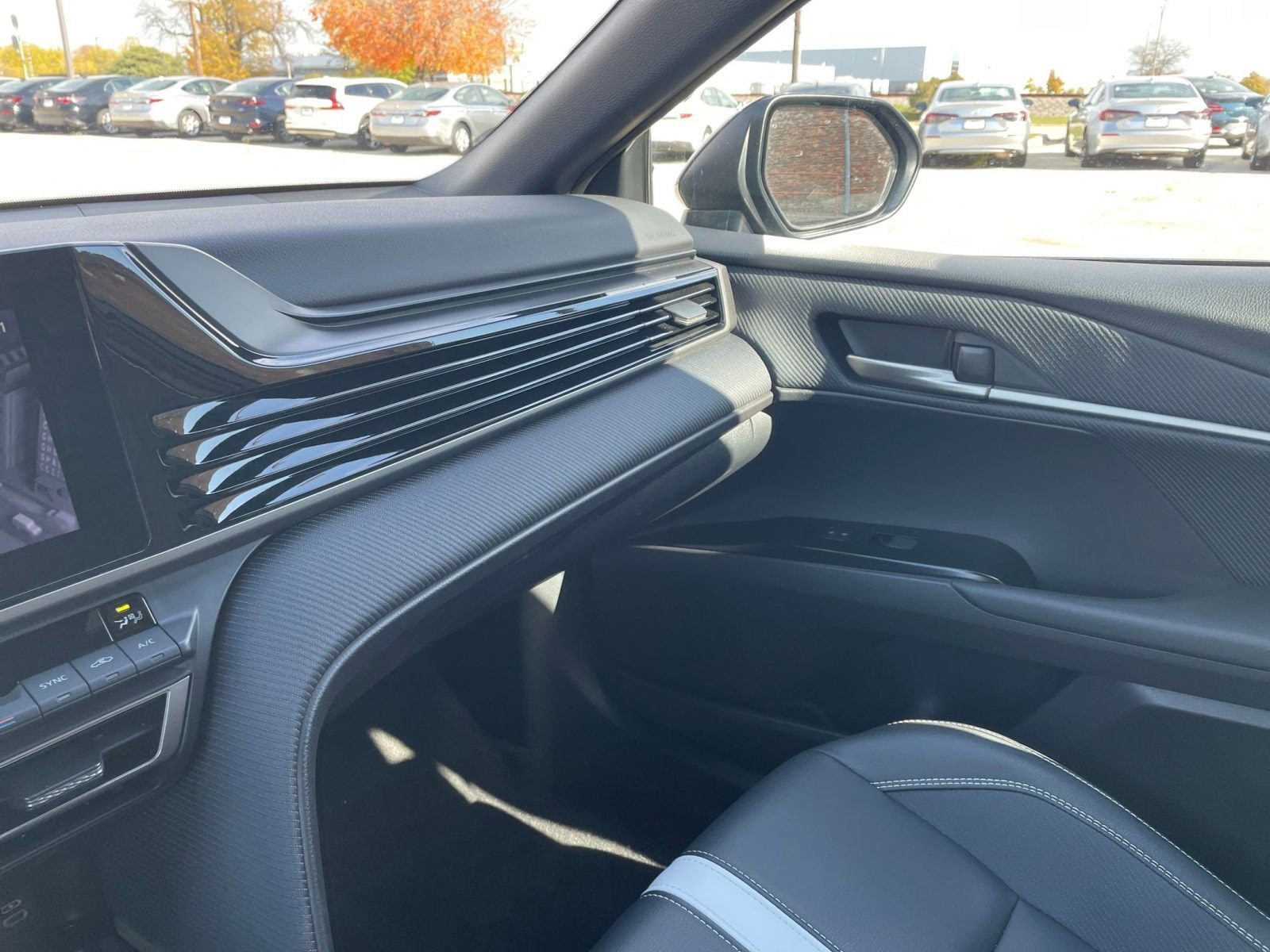 Thumbnail: 2025 Toyota Camry - 35