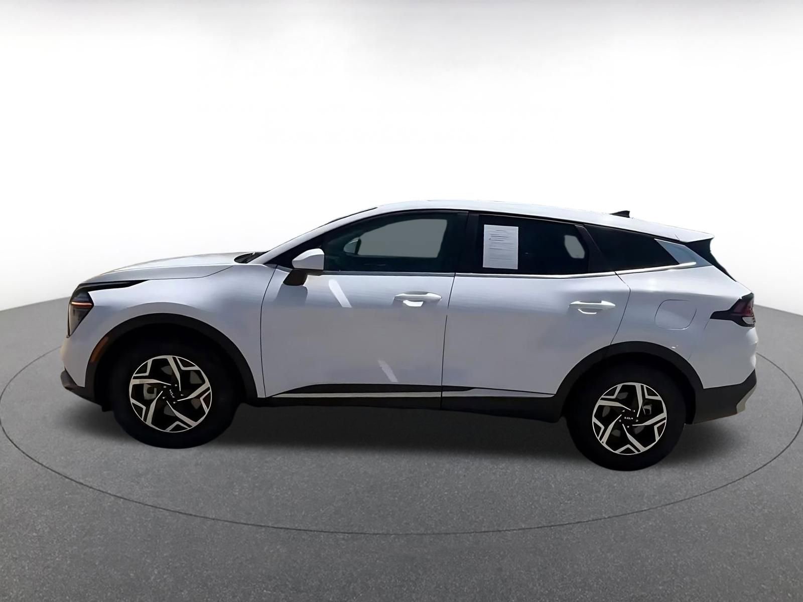 Thumbnail: 2025 Kia Sportage - 9