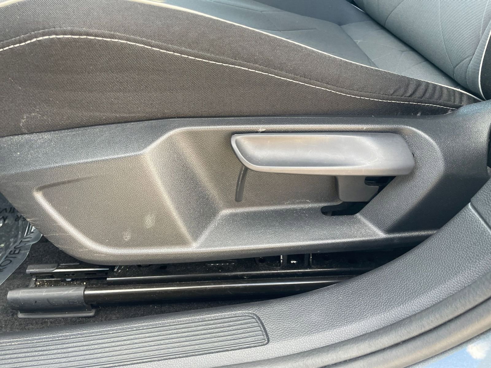 Thumbnail: 2025 Volkswagen Jetta - 23