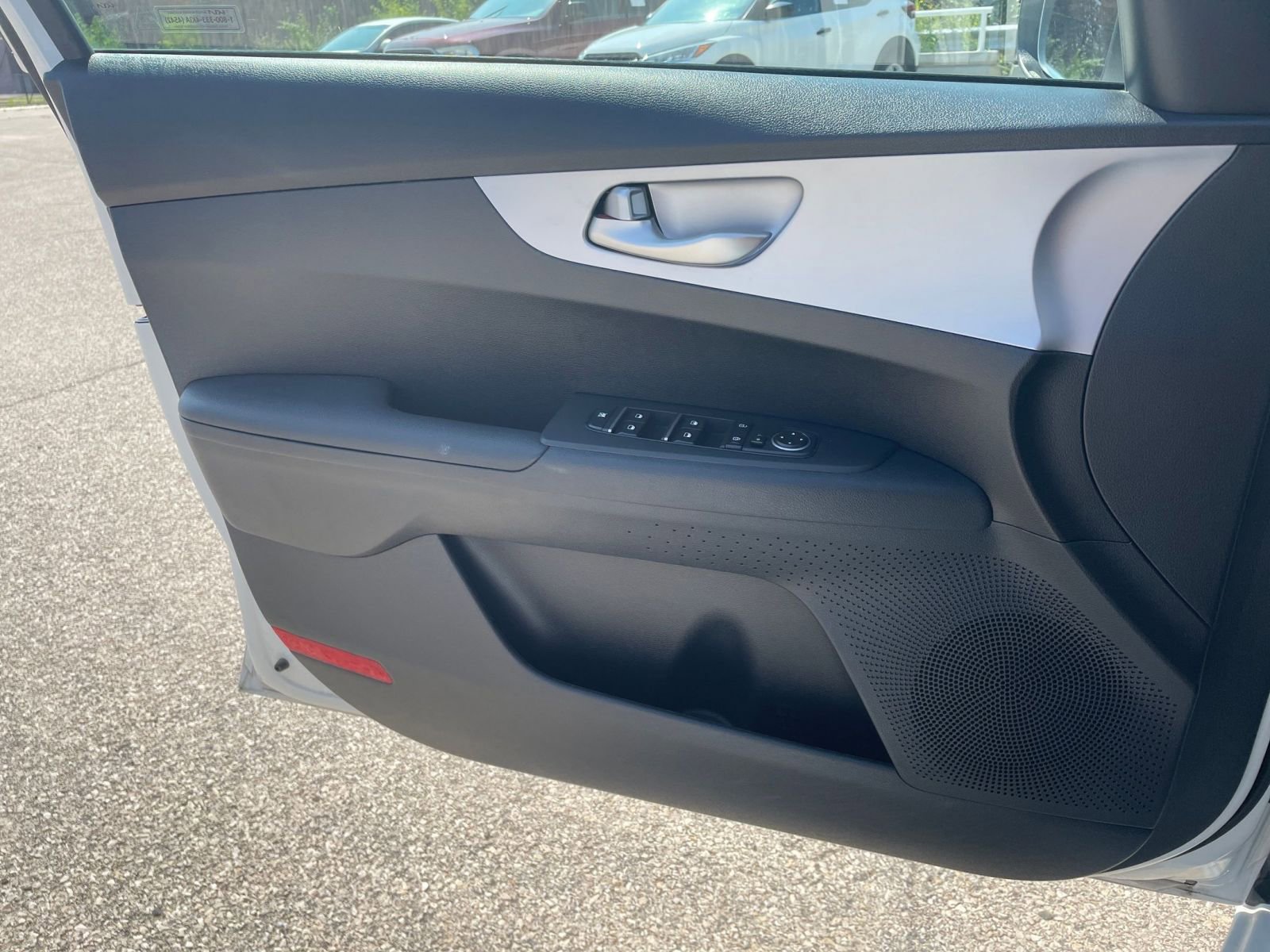 Thumbnail: 2024 Kia Forte - 20