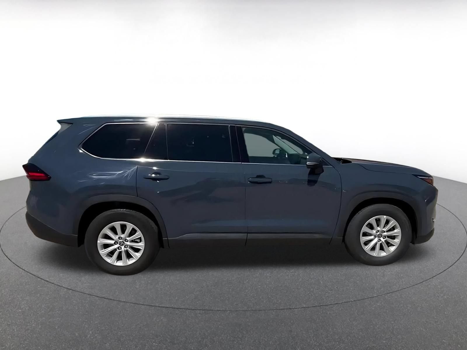 Thumbnail: 2025 Toyota Grand Highlander - 16