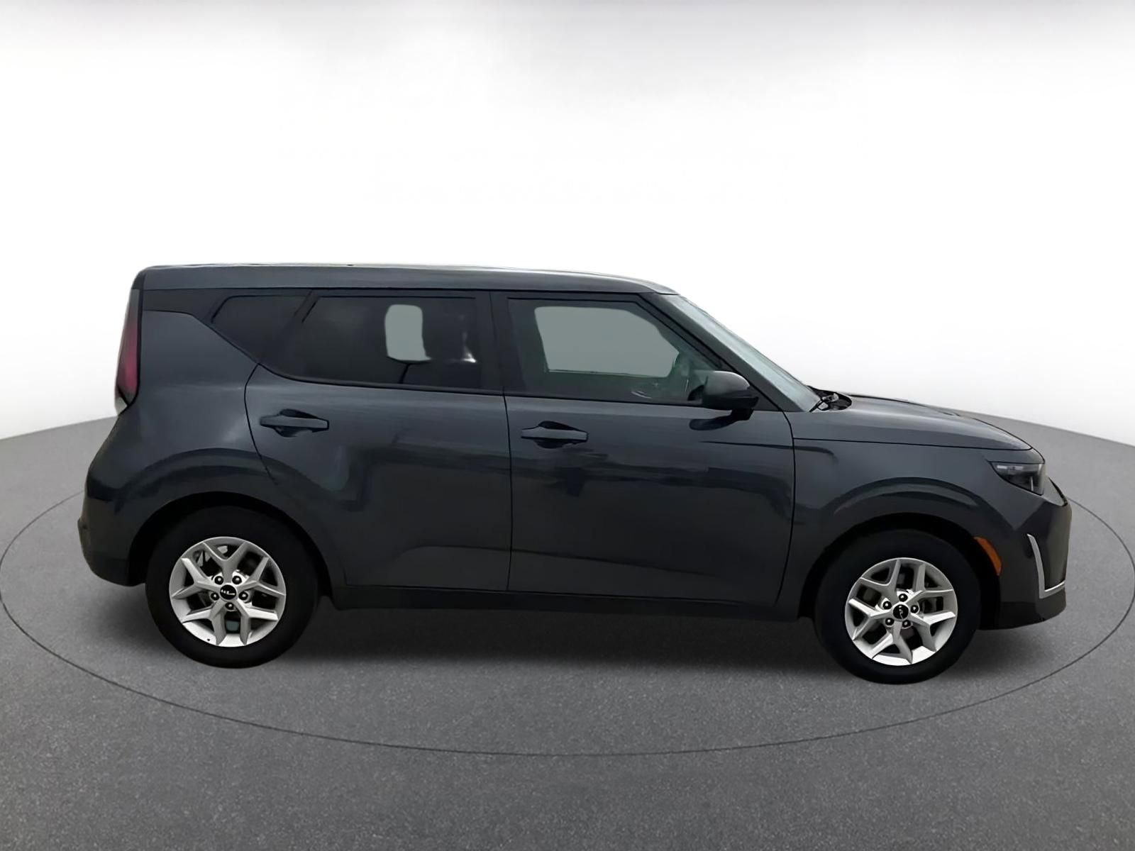 Thumbnail: 2025 Kia Soul - 16