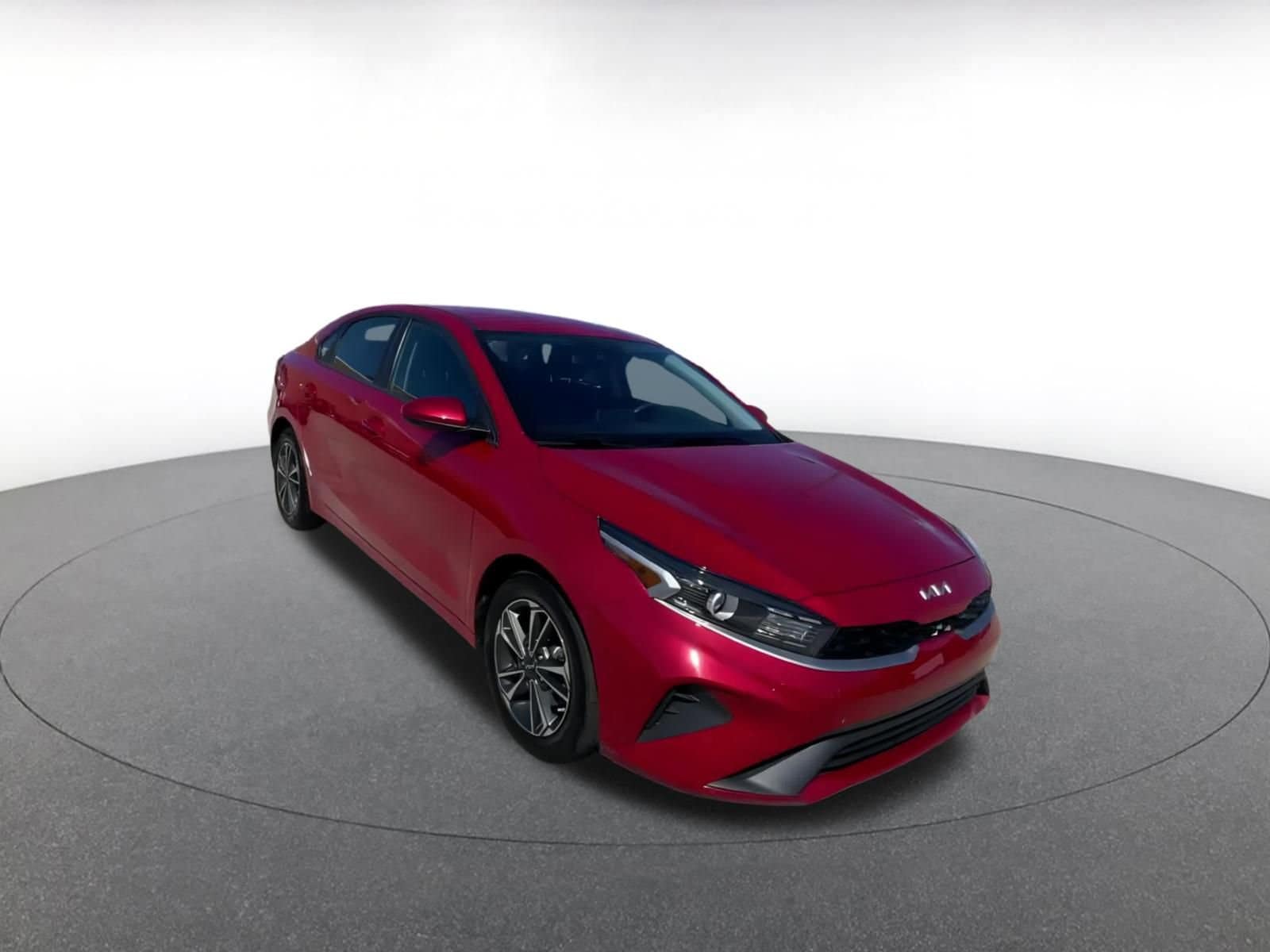 Thumbnail: 2024 Kia Forte - 3