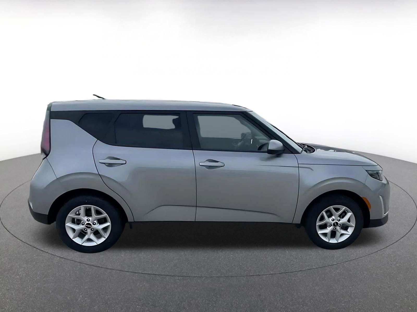 Thumbnail: 2025 Kia Soul - 16