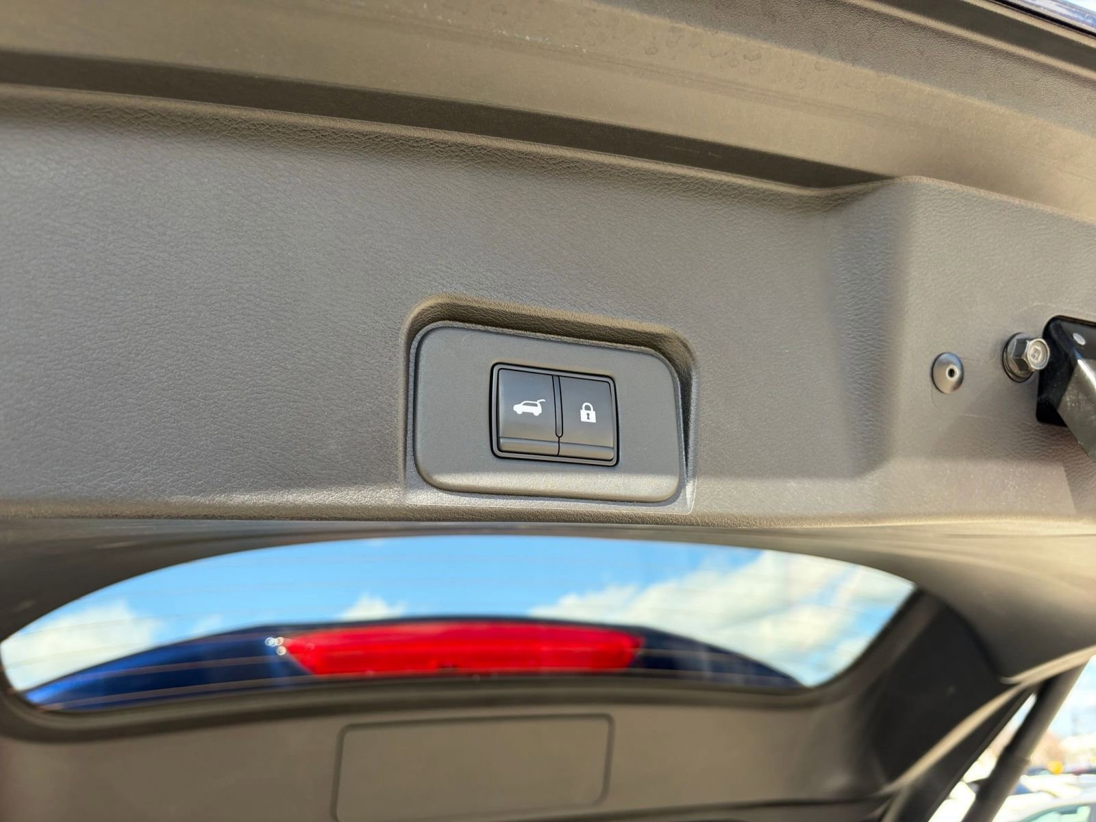 Thumbnail: 2025 Nissan Rogue - 23