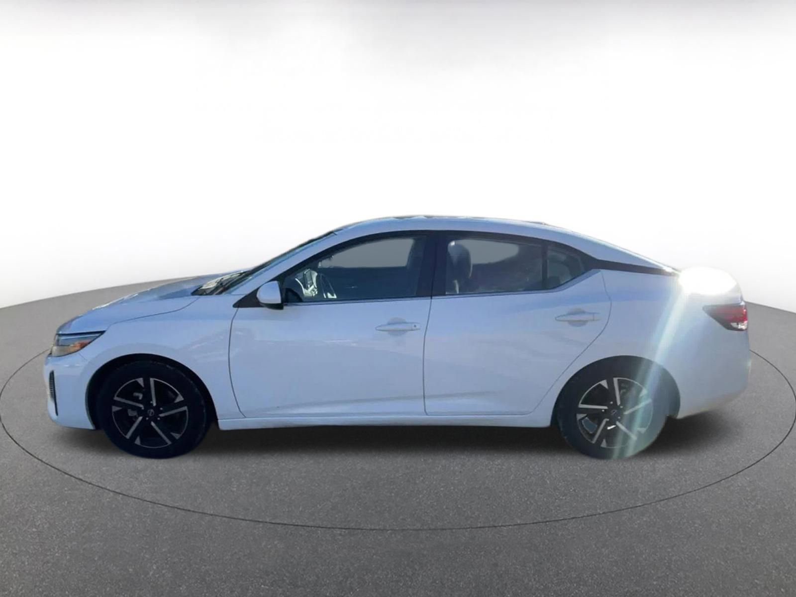 Thumbnail: 2025 Nissan Sentra - 9