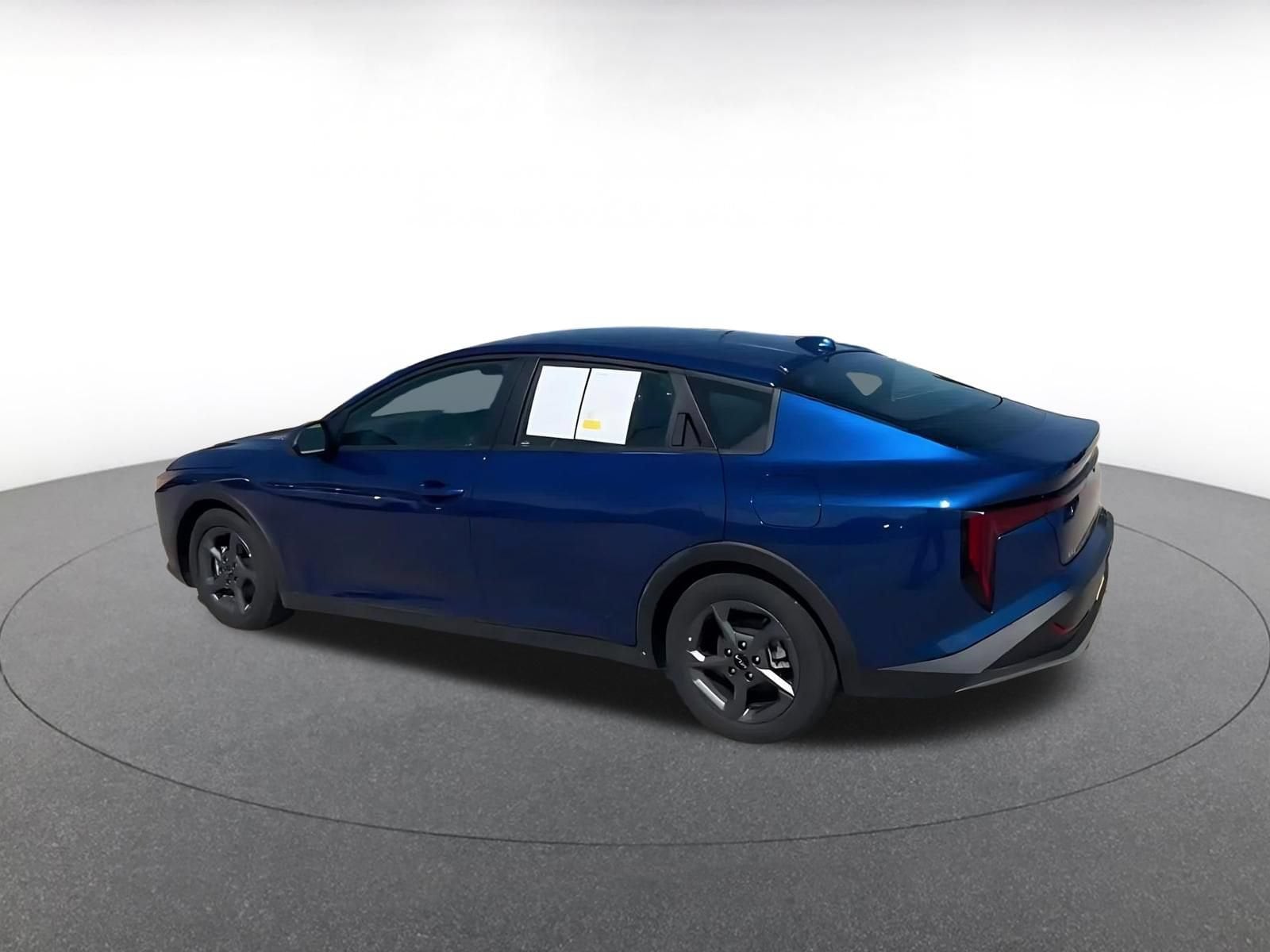 Thumbnail: 2025 Kia K4 - 10
