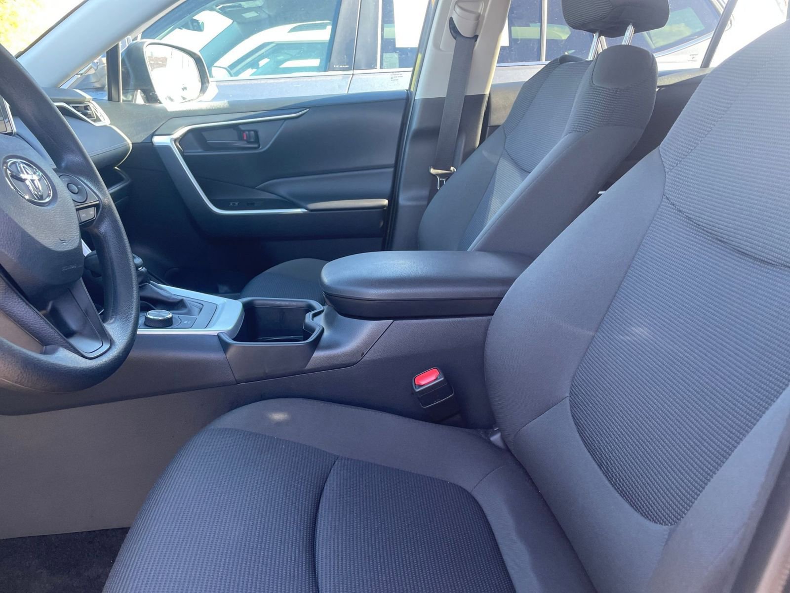 Thumbnail: 2025 Toyota RAV4 - 27