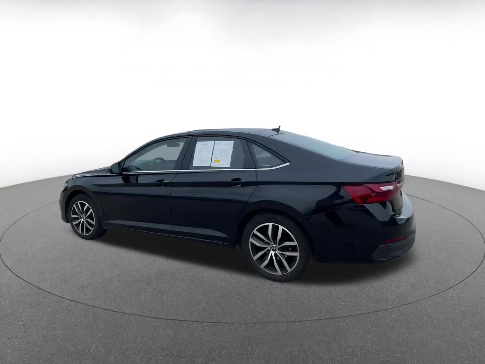 Thumbnail: 2025 Volkswagen Jetta - 10