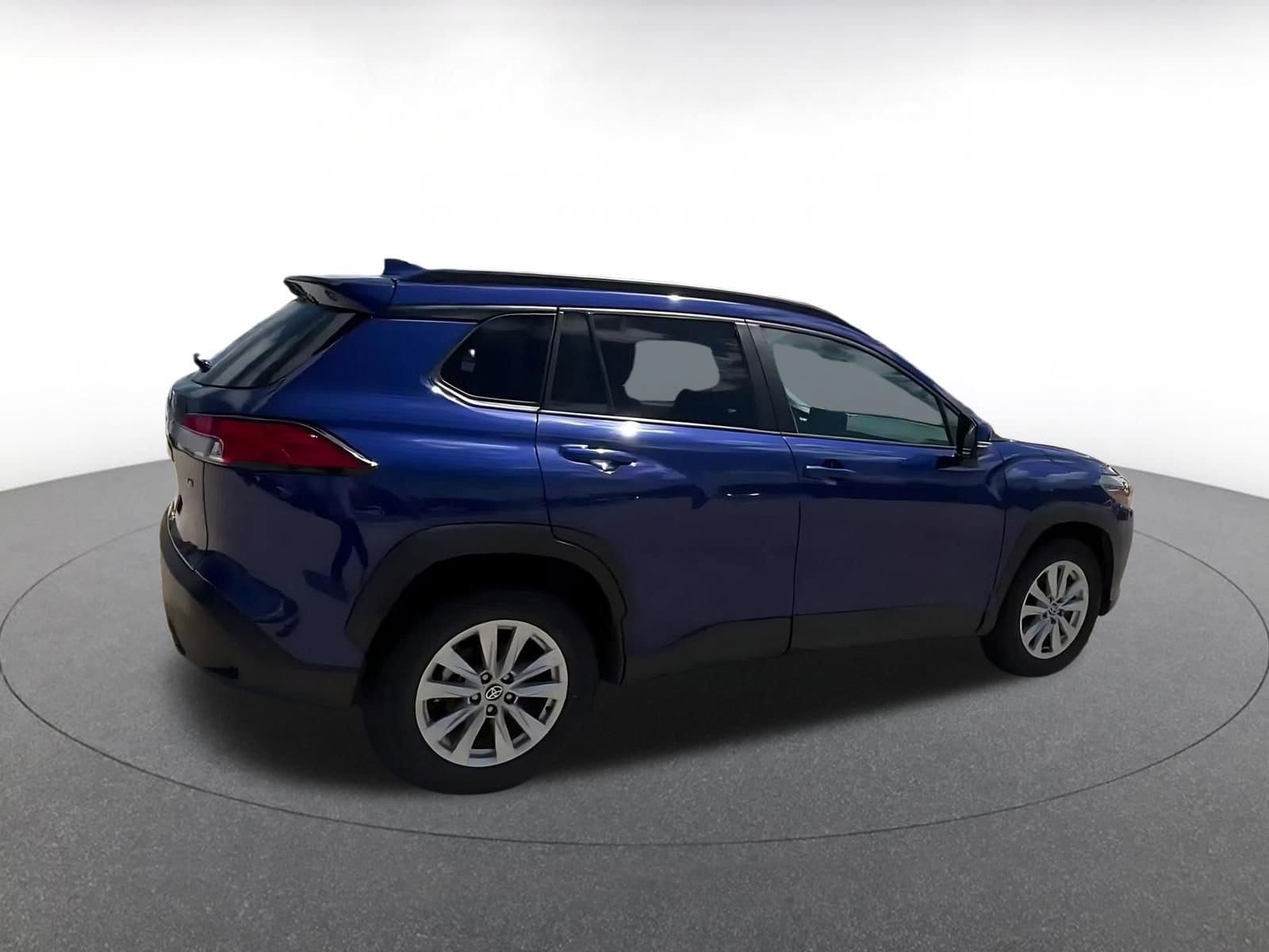 Thumbnail: 2023 Toyota Corolla Cross - 14