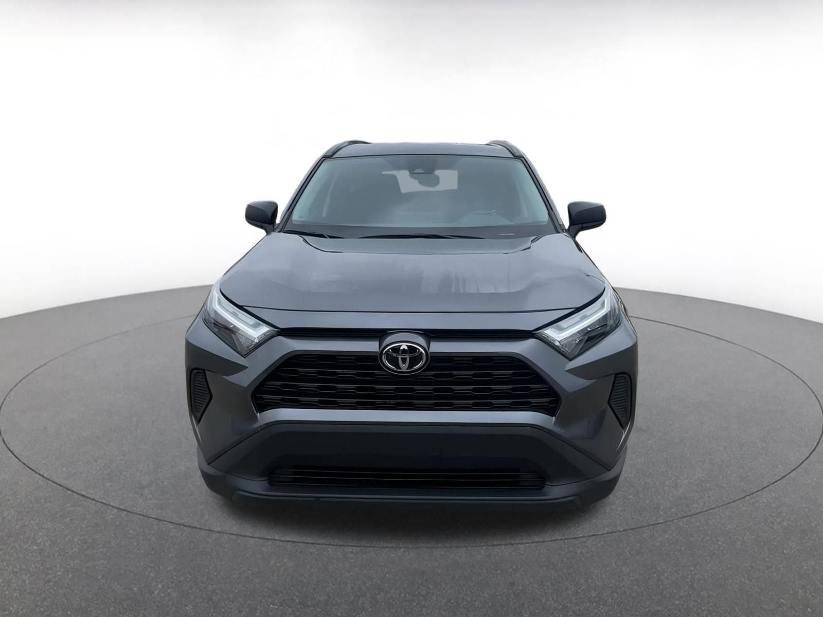 Thumbnail: 2025 Toyota RAV4 - 4