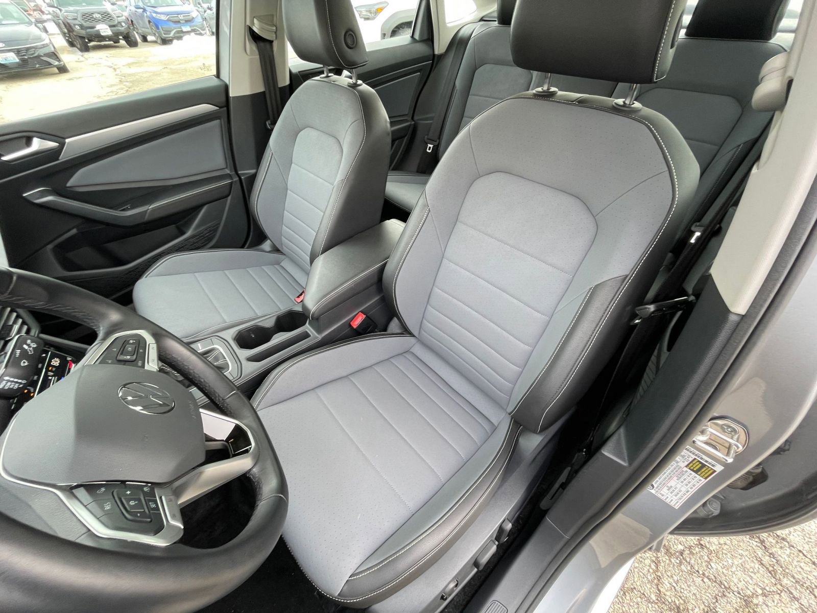 Thumbnail: 2025 Volkswagen Jetta - 35