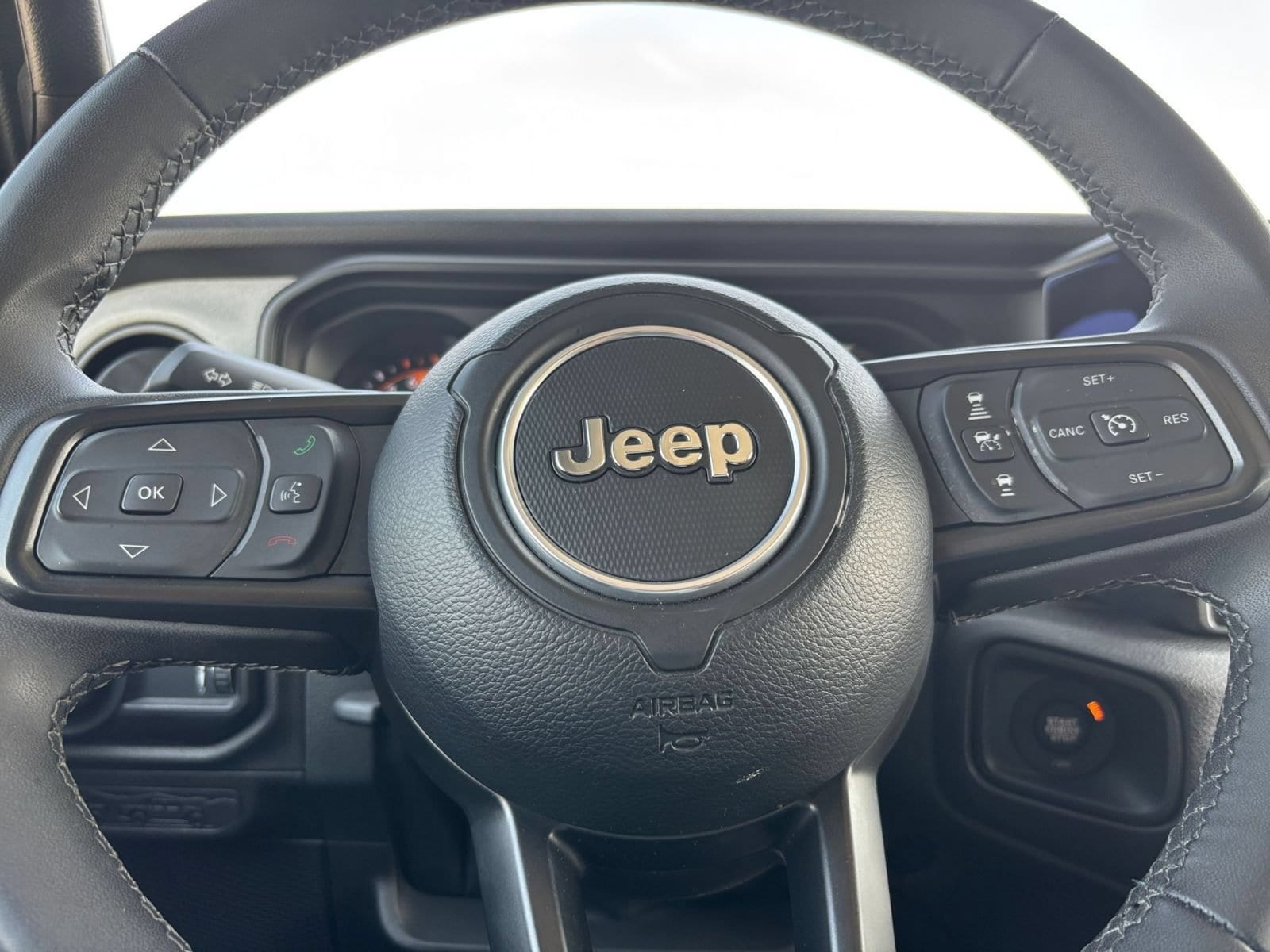 Thumbnail: 2025 Jeep Wrangler - 22