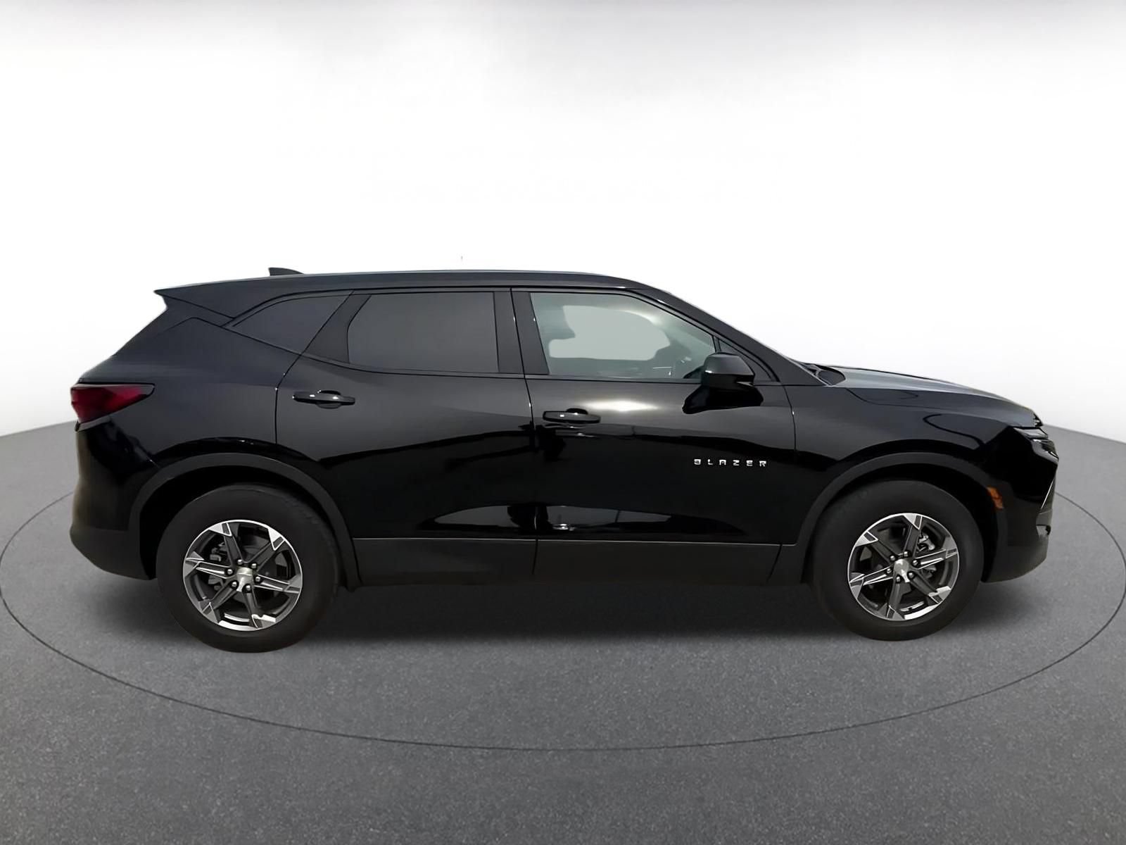 Thumbnail: 2025 Chevrolet Blazer - 13
