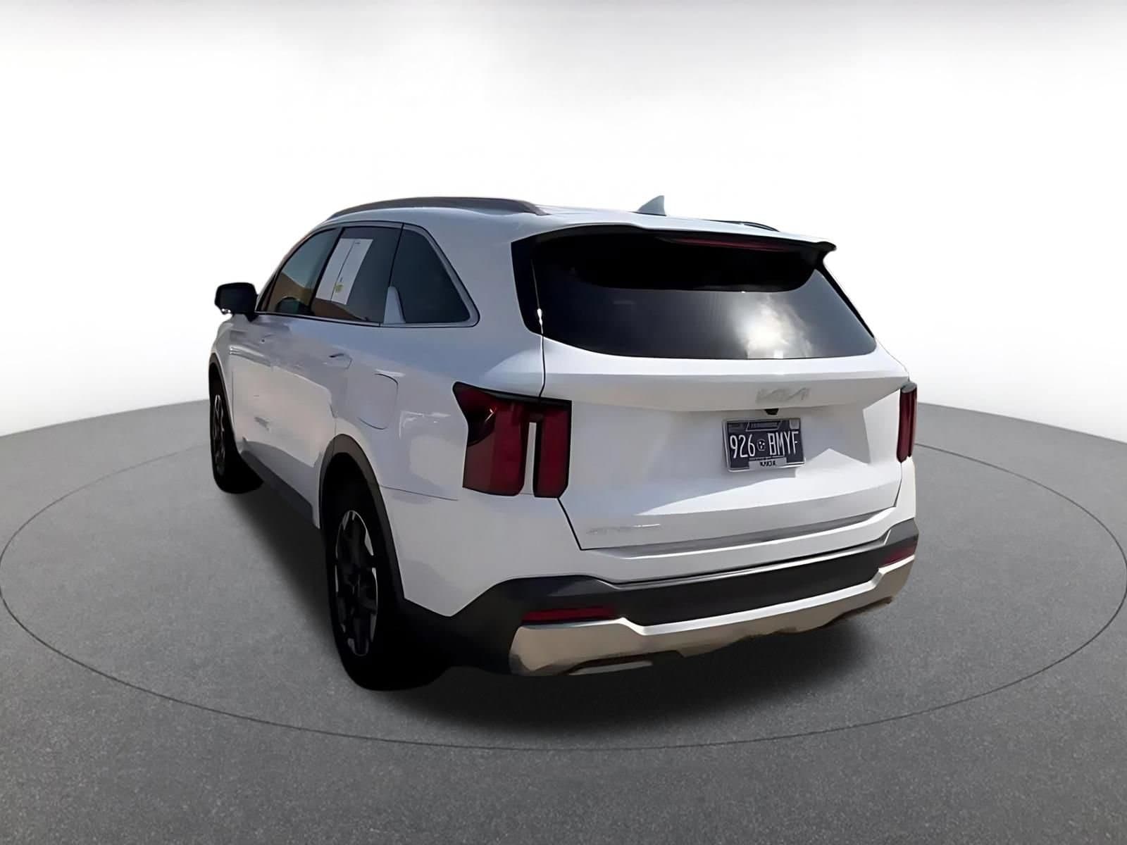 Thumbnail: 2024 Kia Sorento - 11