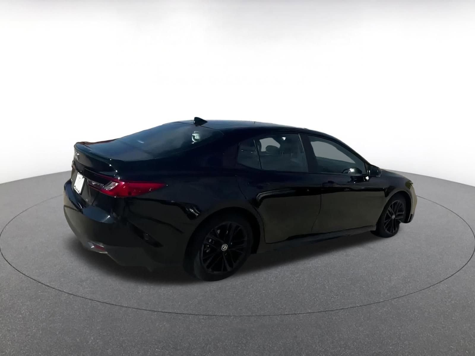 Thumbnail: 2025 Toyota Camry - 15