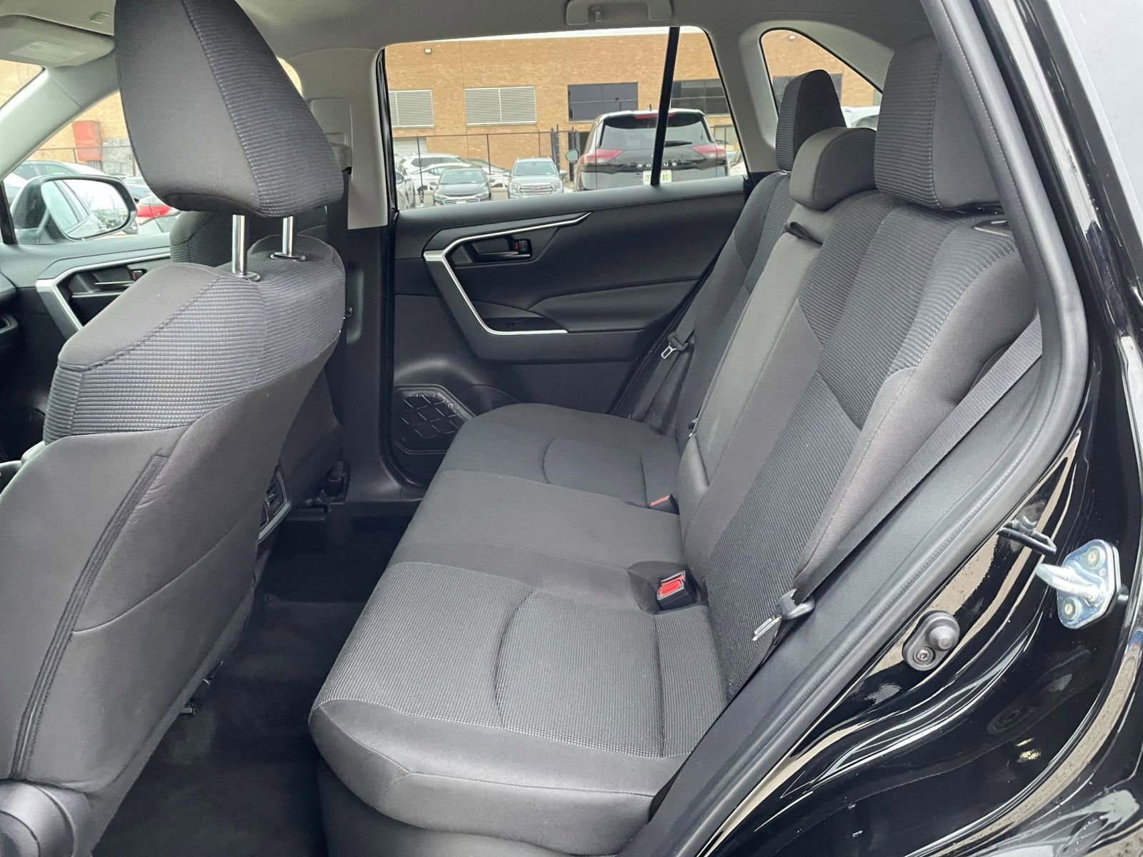 Thumbnail: 2025 Toyota RAV4 - 25