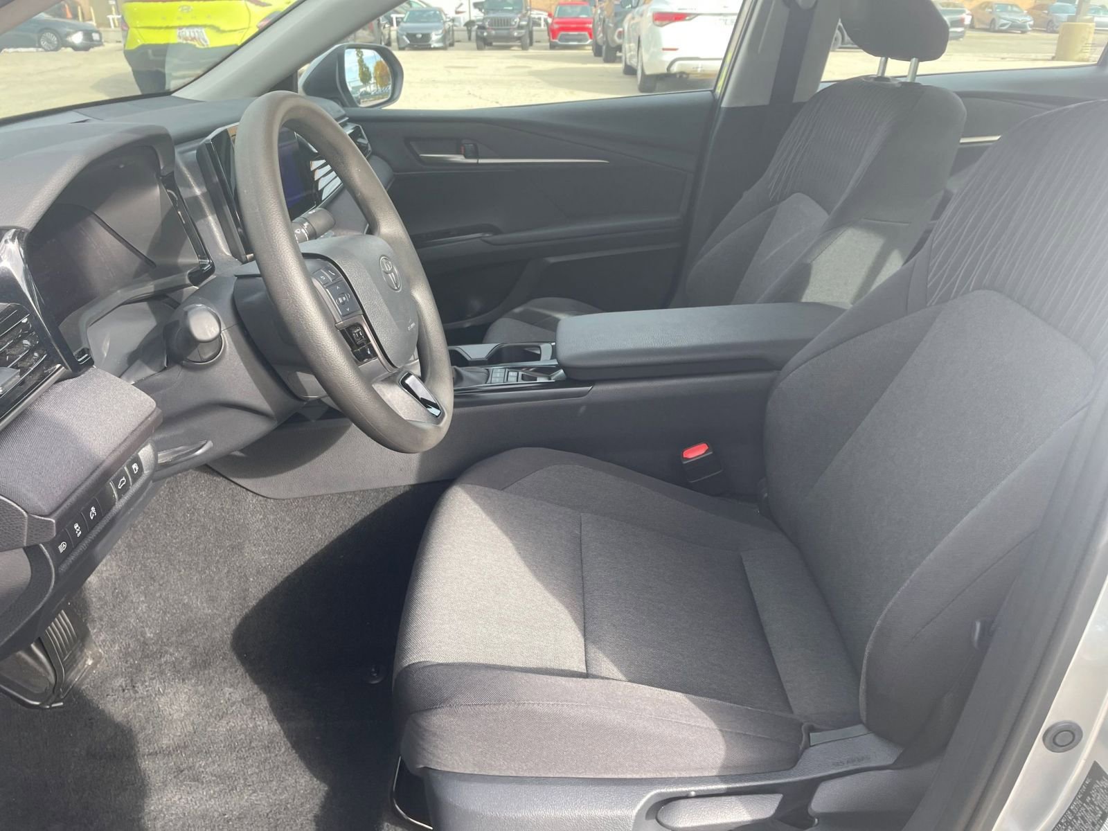 Thumbnail: 2025 Toyota Camry - 27