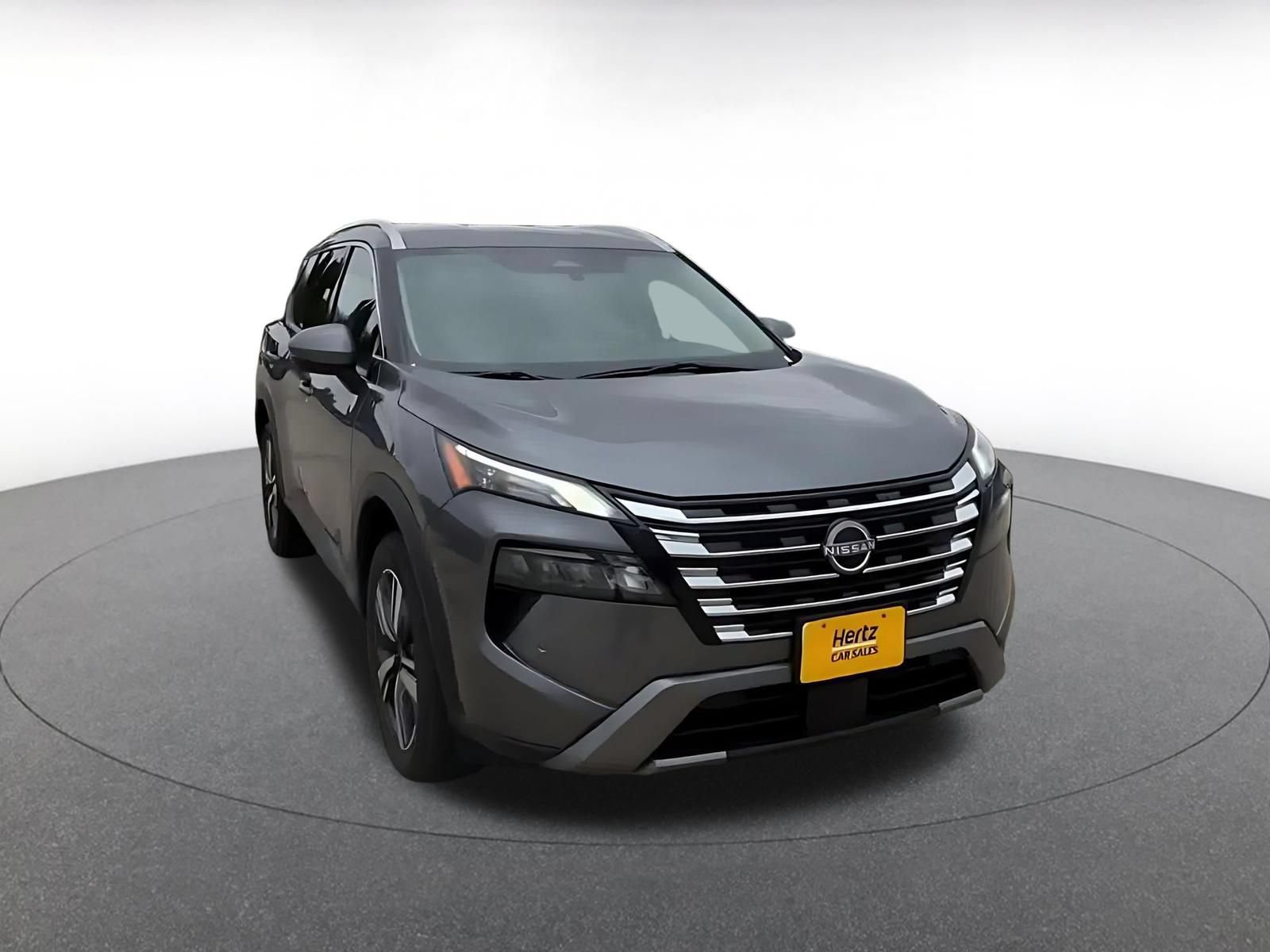 Thumbnail: 2026 Nissan Rogue - 3