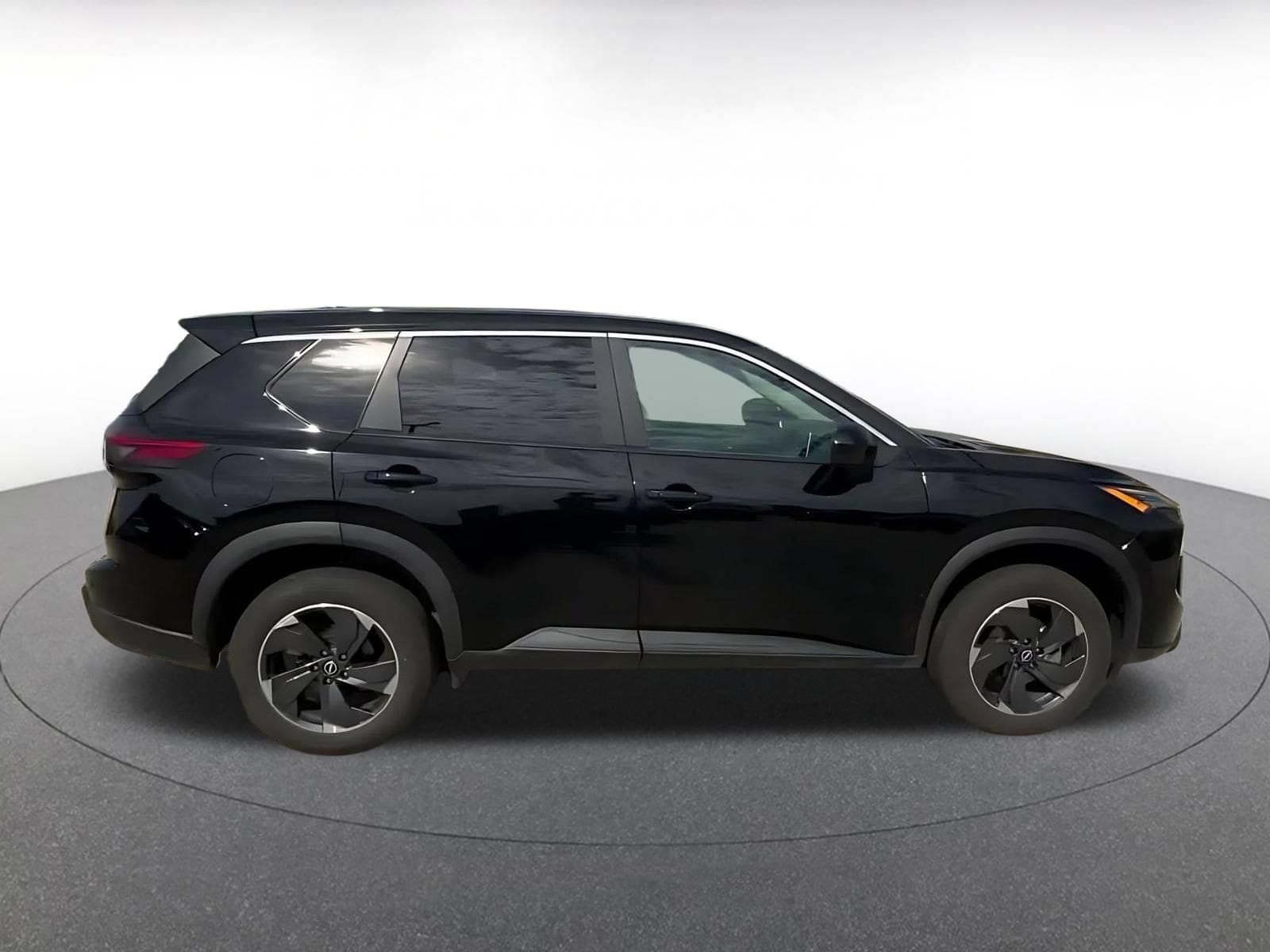 Thumbnail: 2025 Nissan Rogue - 15