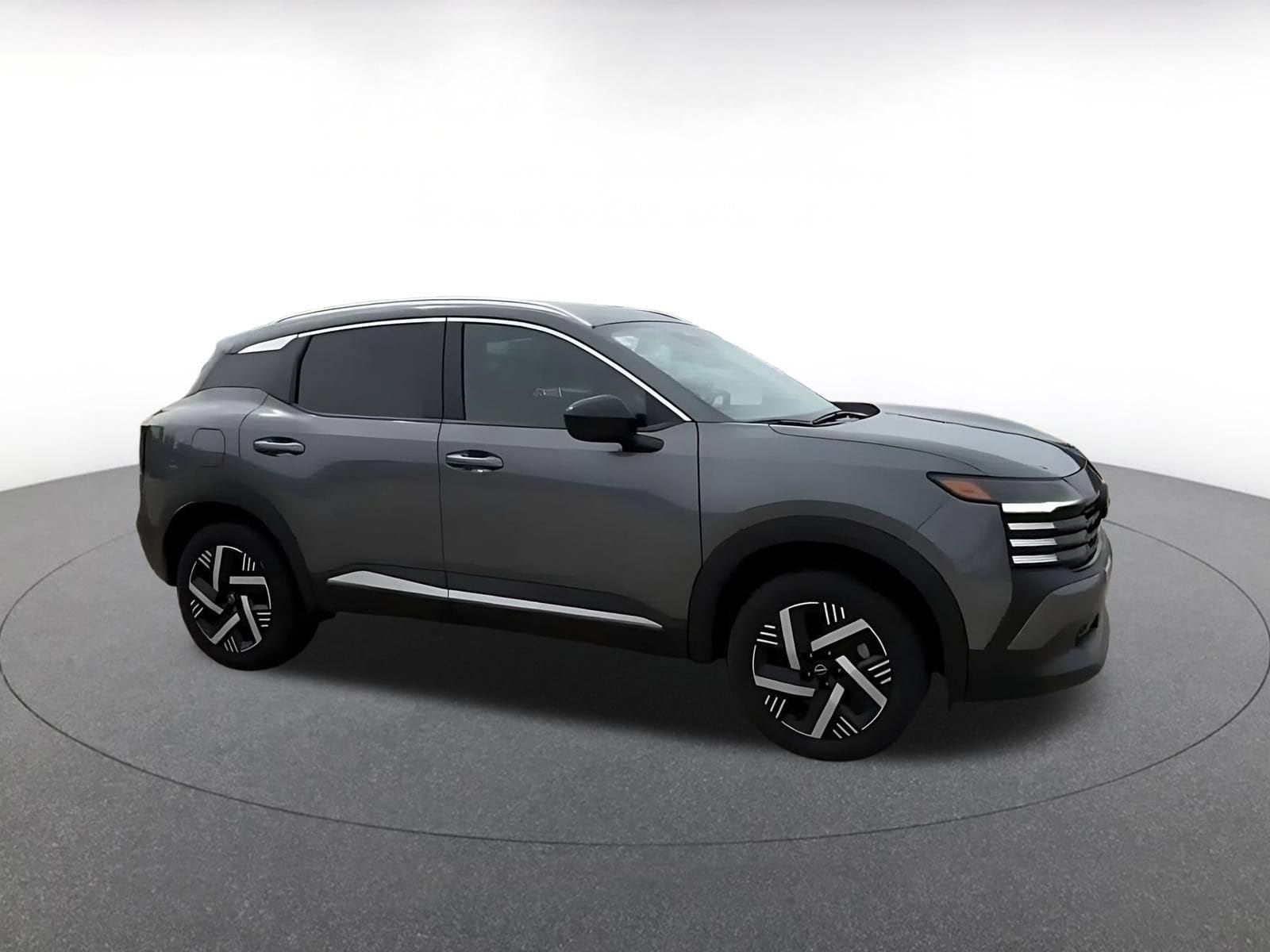 Thumbnail: 2026 Nissan Kicks - 2