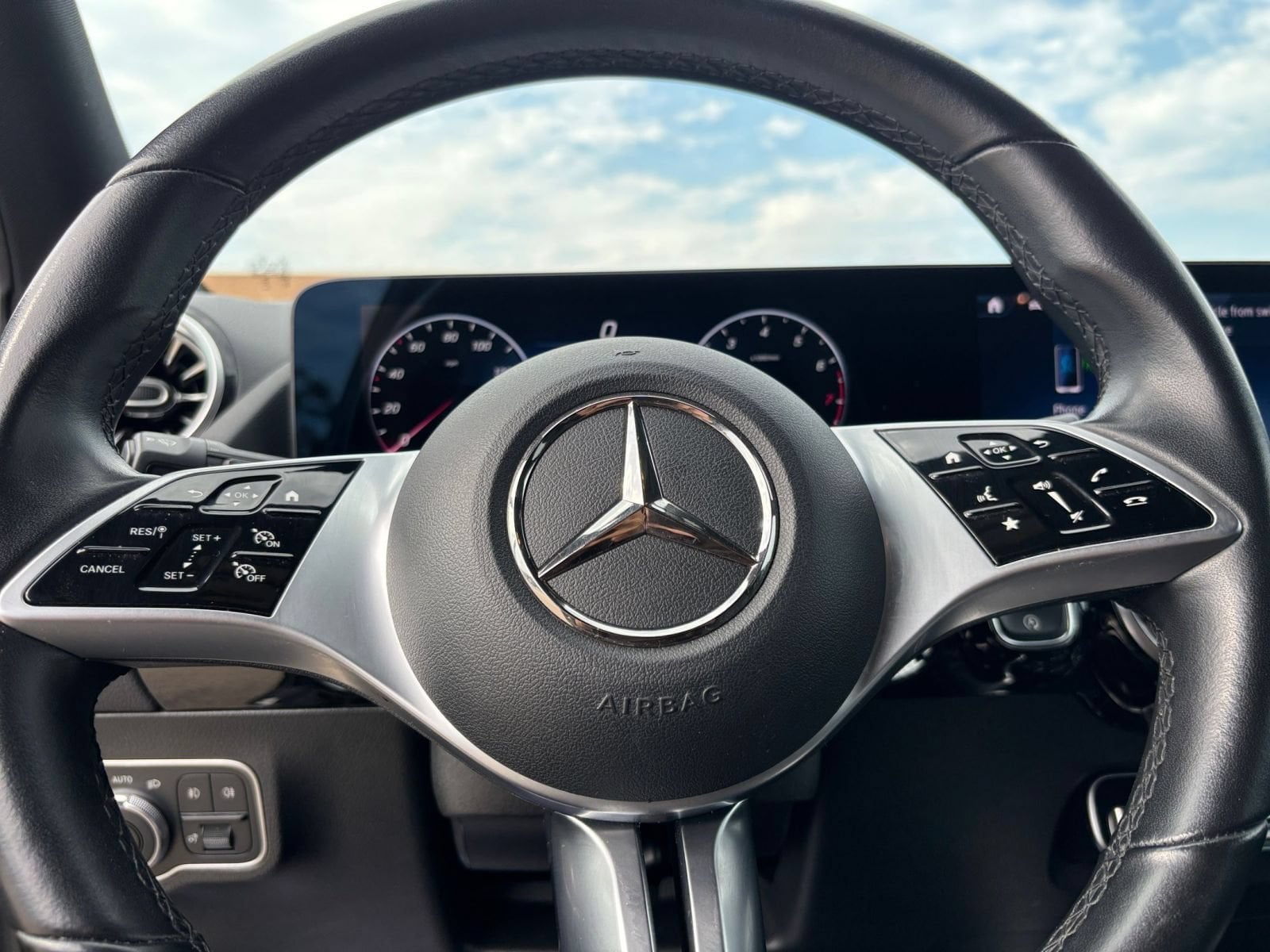 Thumbnail: 2025 Mercedes-Benz GLA - 29