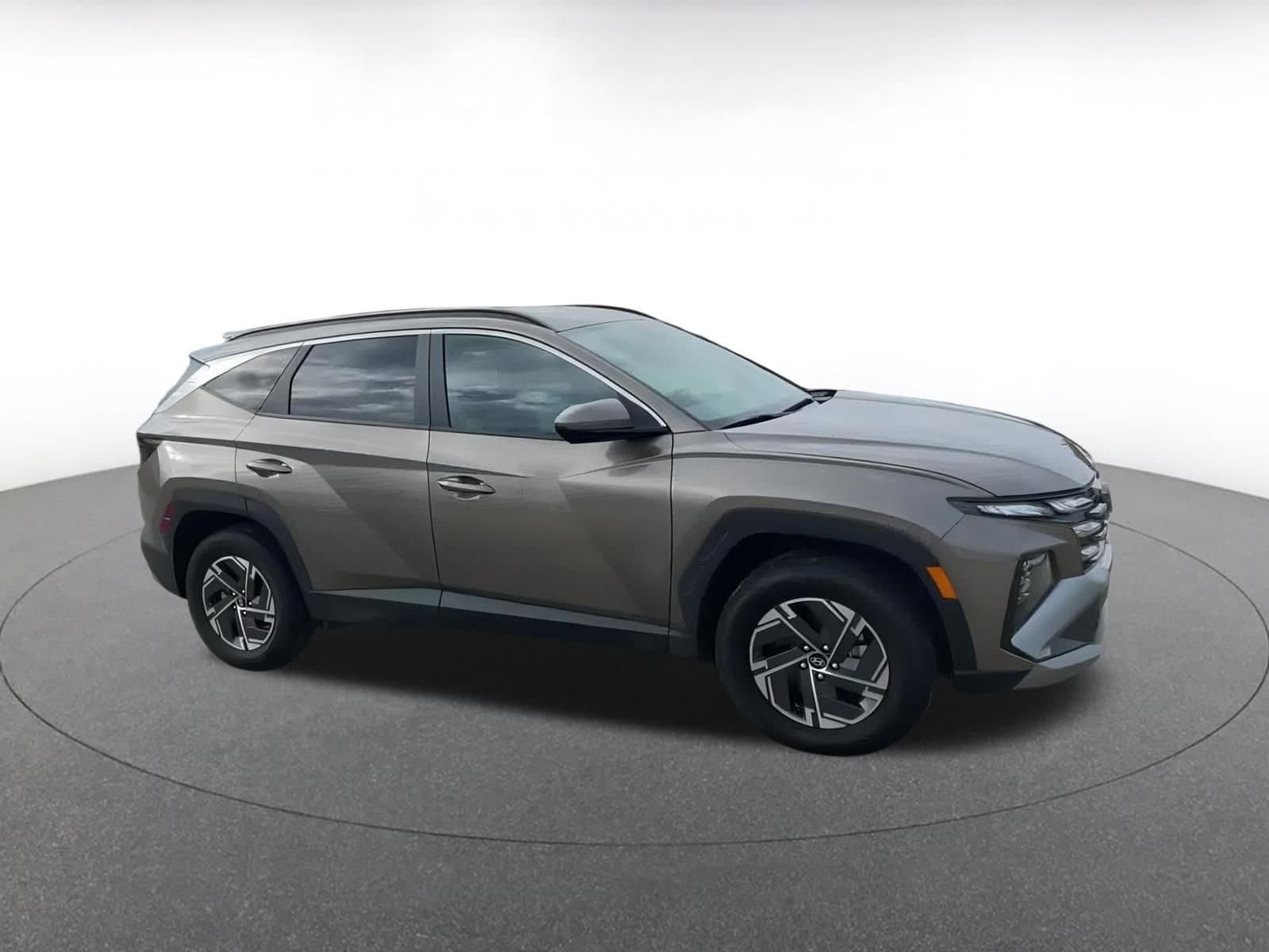 Thumbnail: 2025 Hyundai Tucson - 2