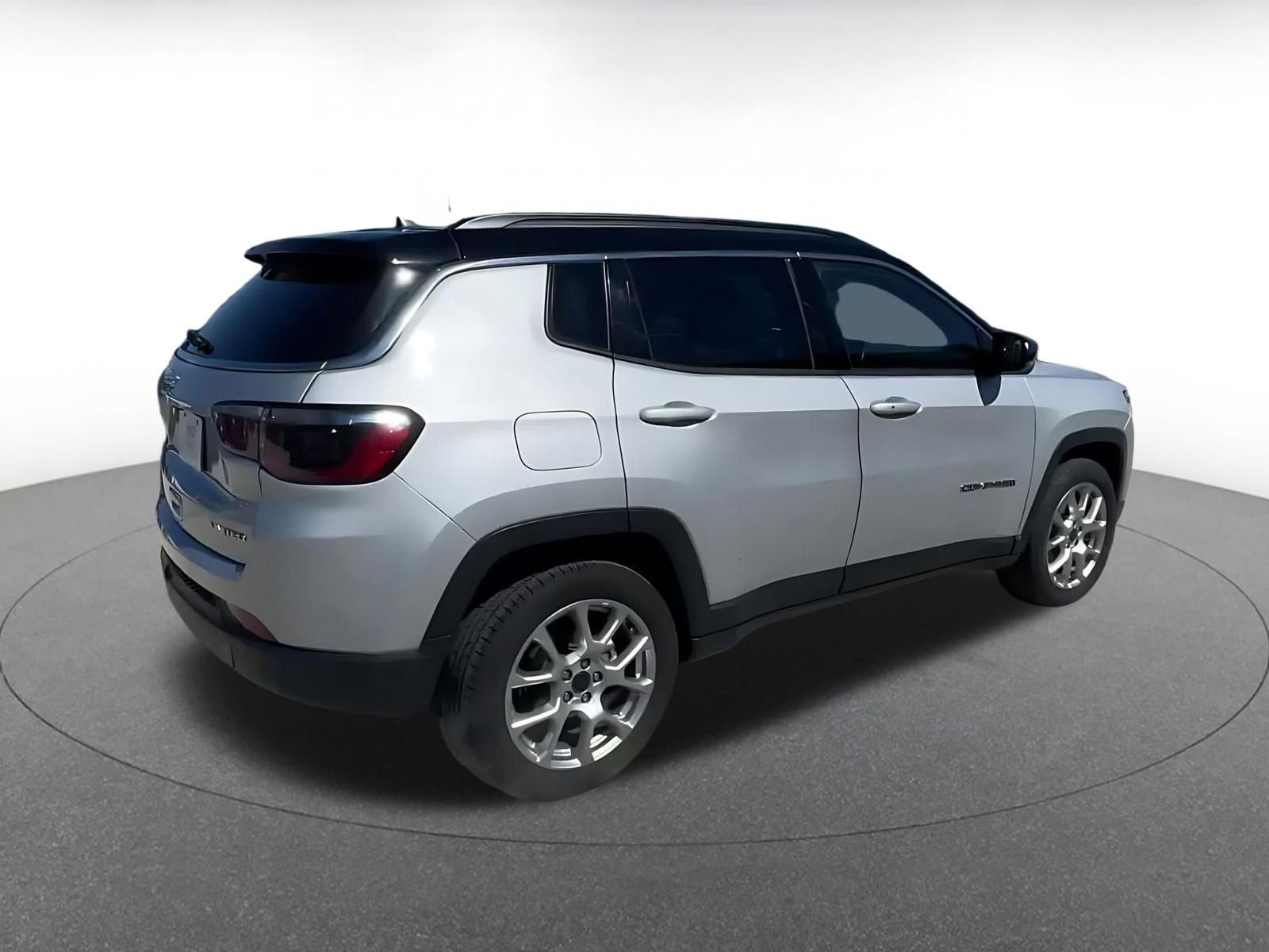 Thumbnail: 2025 Jeep Compass - 15