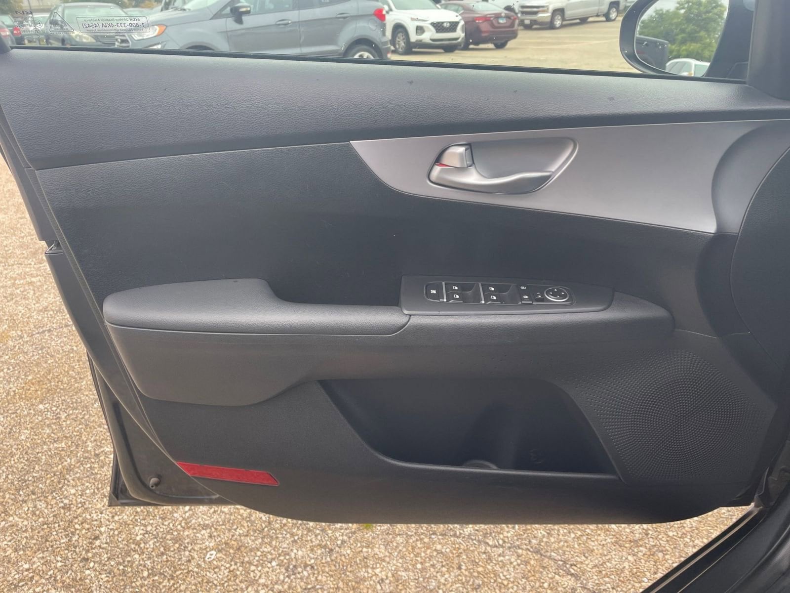 Thumbnail: 2024 Kia Forte - 20