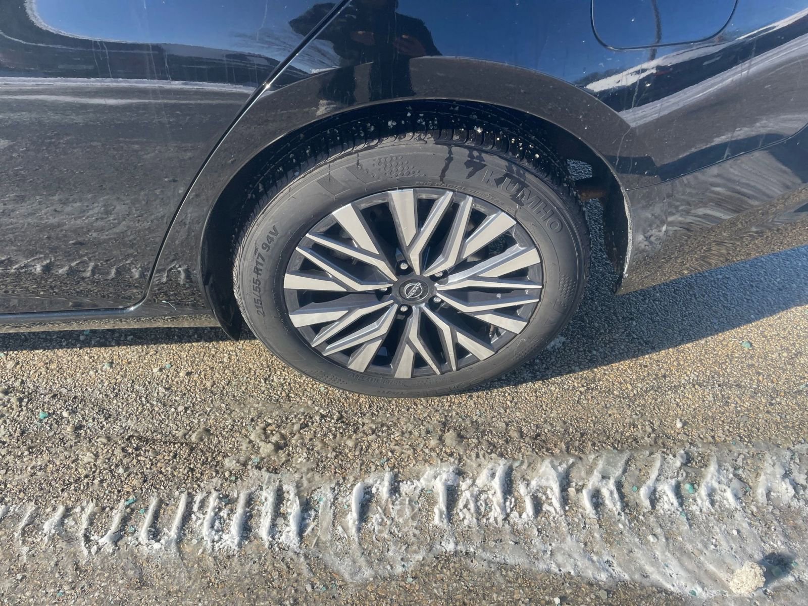 Thumbnail: 2025 Nissan Altima - 30