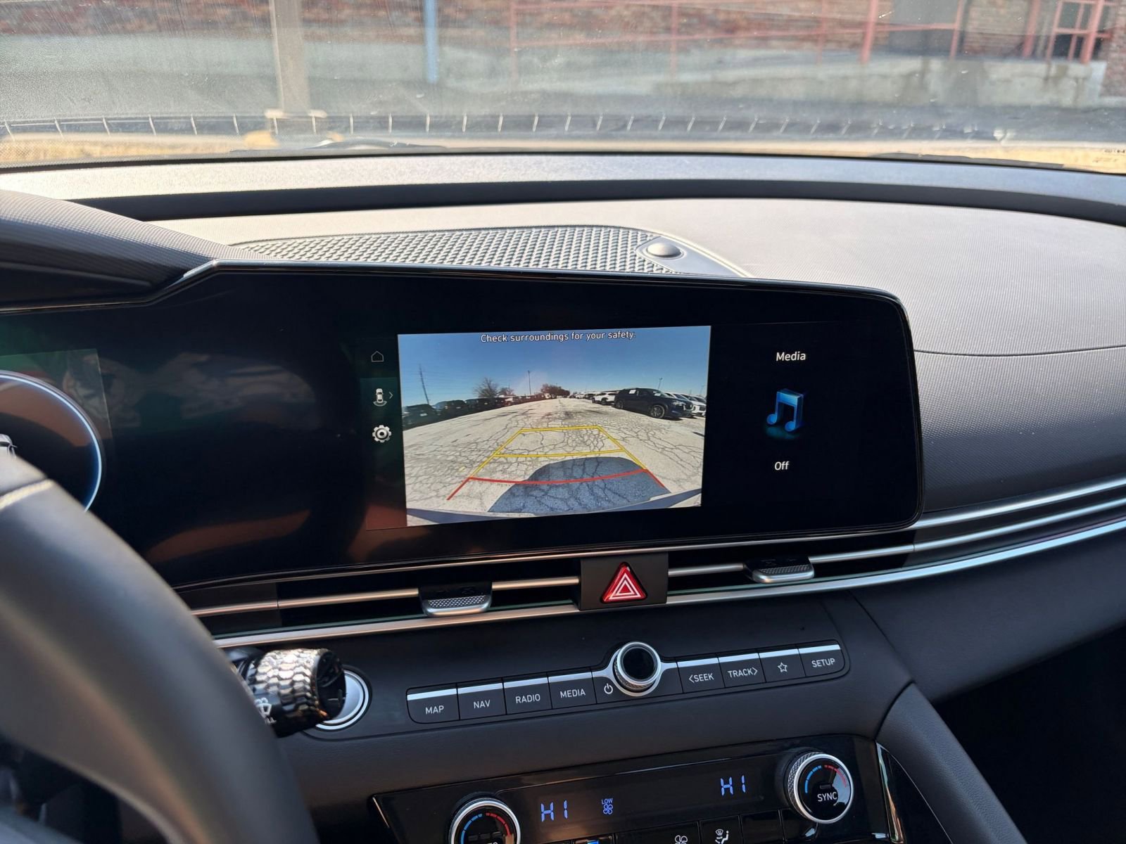 Thumbnail: 2025 Hyundai Elantra - 23