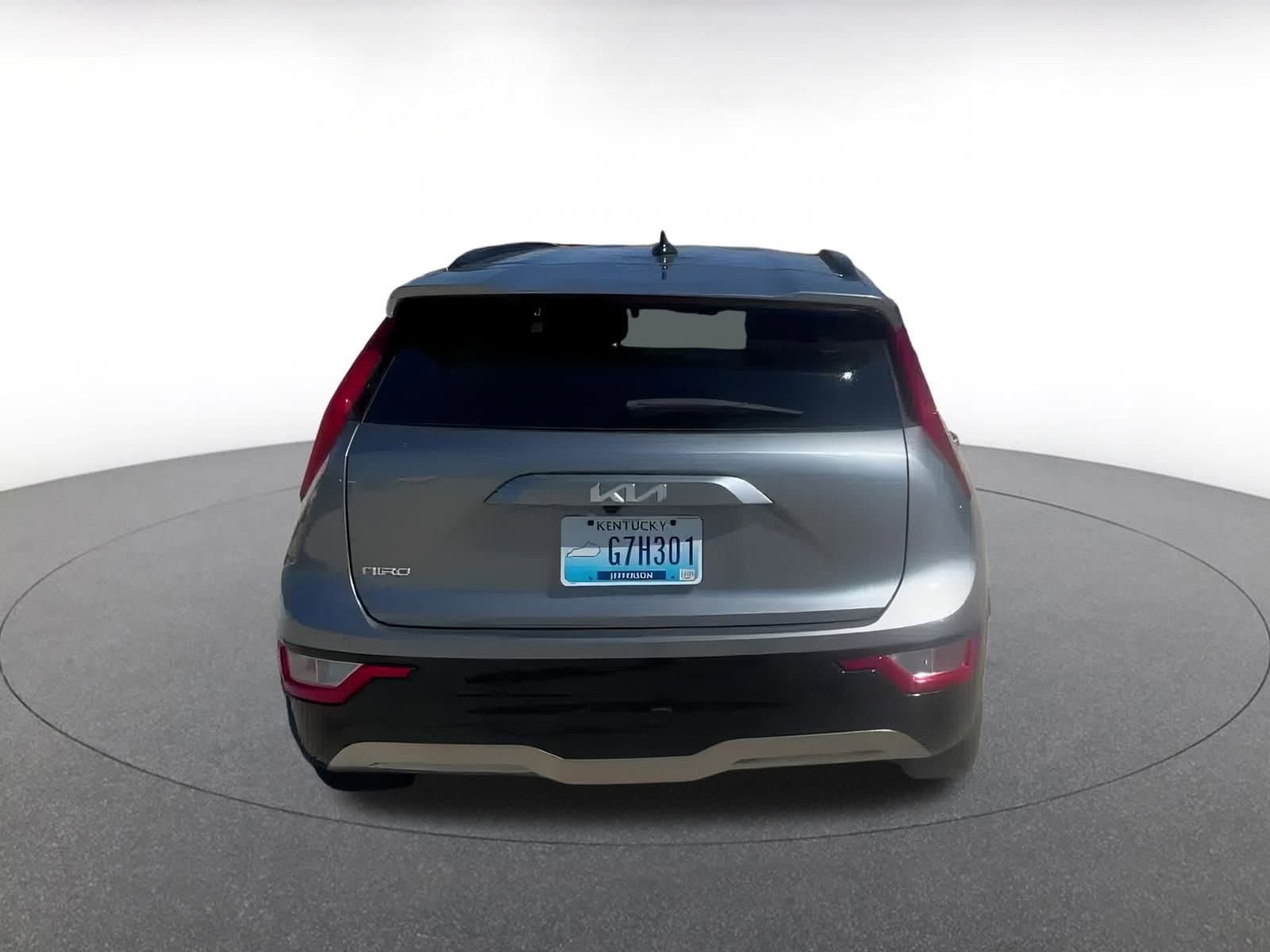 Thumbnail: 2023 Kia Niro - 11