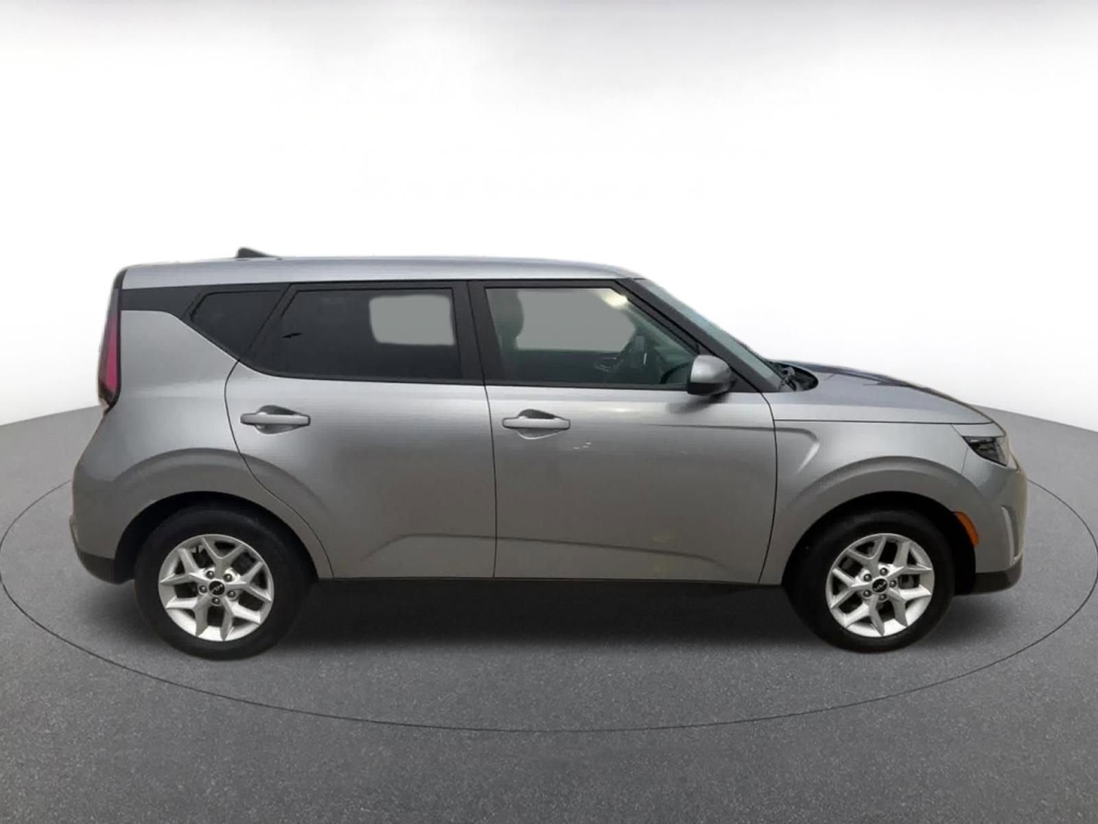 Thumbnail: 2024 Kia Soul - 16