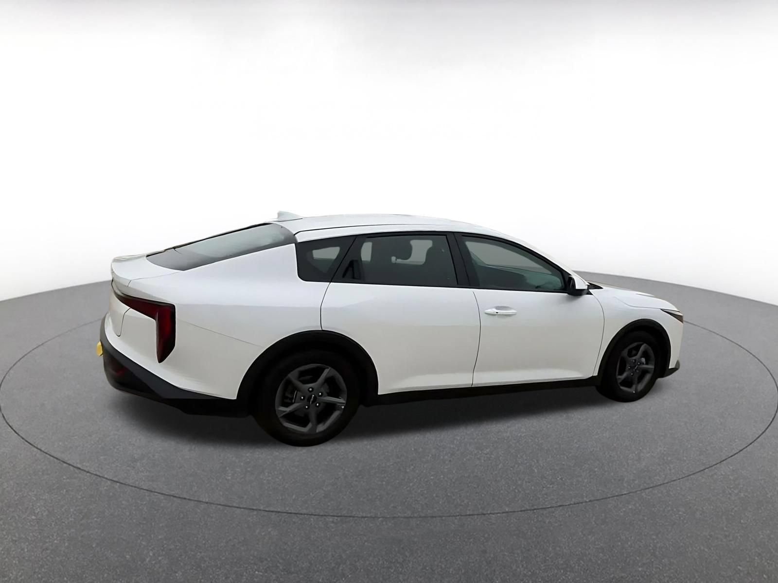 Thumbnail: 2025 Kia K4 - 14