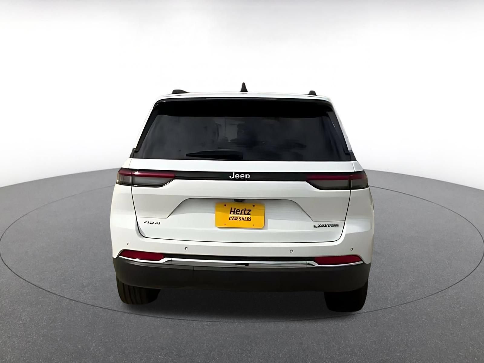 Thumbnail: 2022 Jeep Grand Cherokee - 12