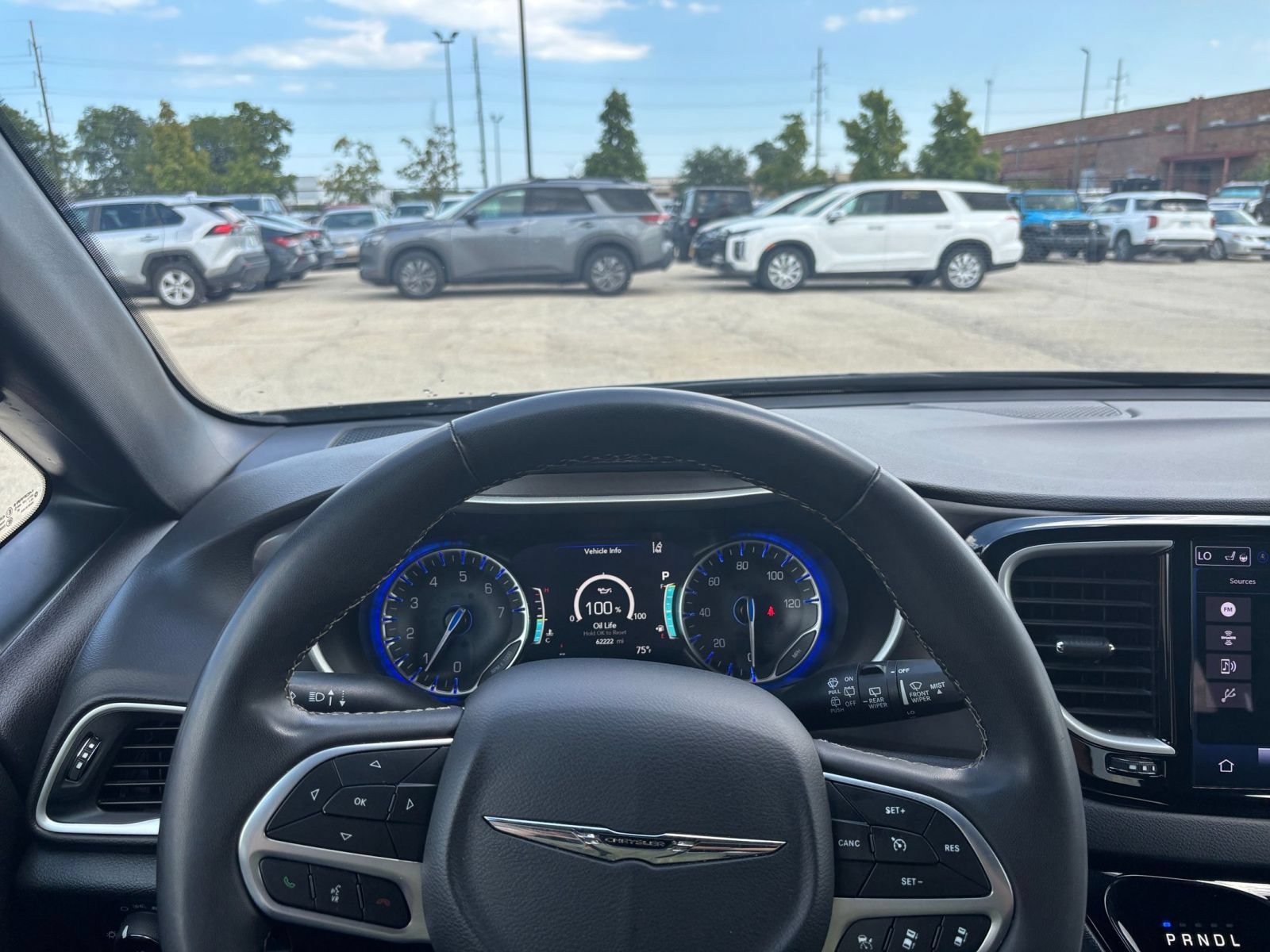 Thumbnail: 2025 Chrysler Pacifica - 32