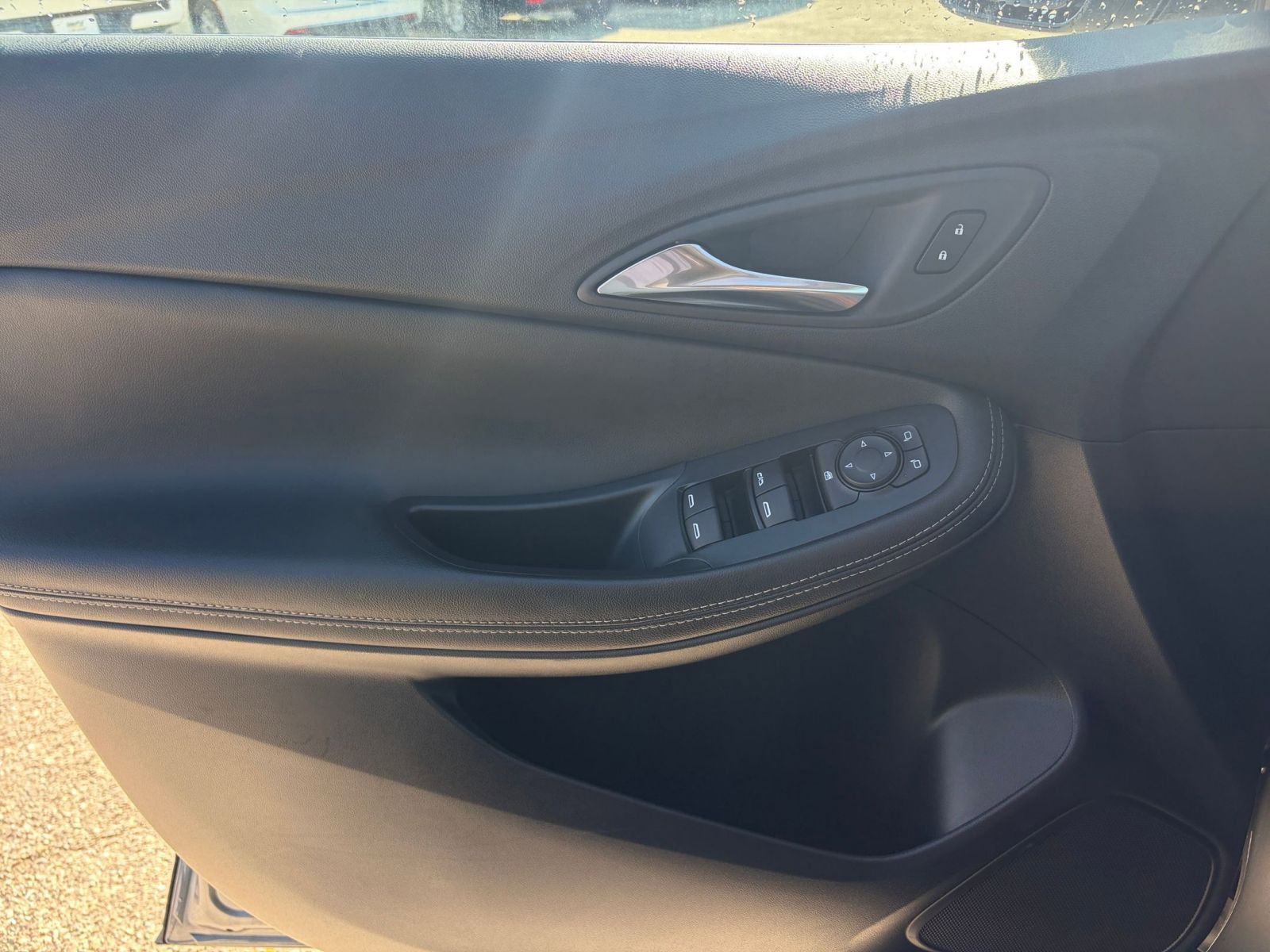 Thumbnail: 2025 Buick Encore GX - 18