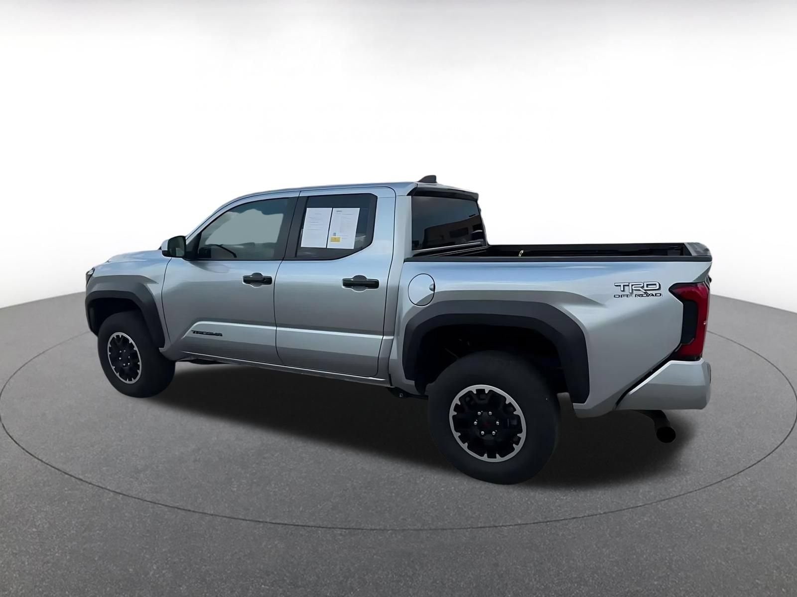 Thumbnail: 2025 Toyota Tacoma - 9
