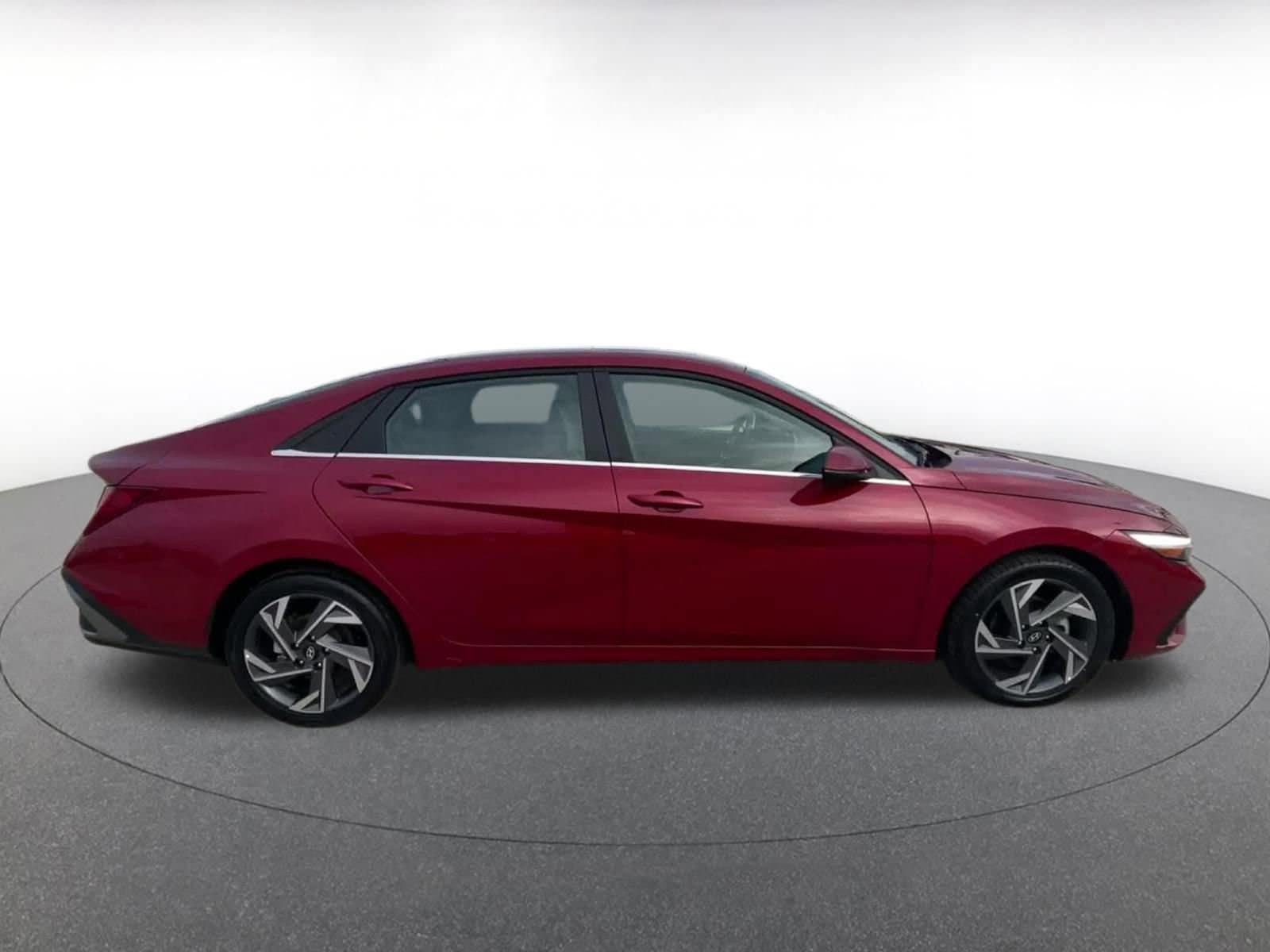 Thumbnail: 2025 Hyundai Elantra - 16