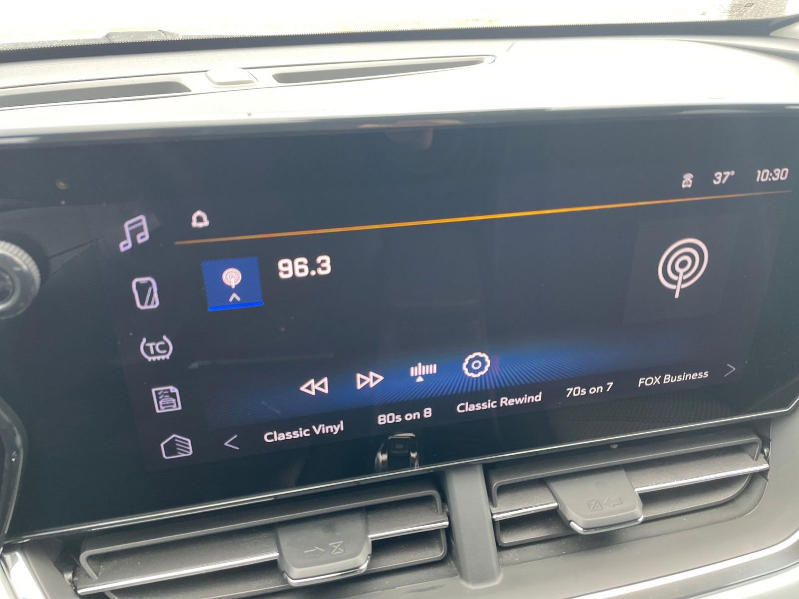 Thumbnail: 2025 Chevrolet Trax - 20