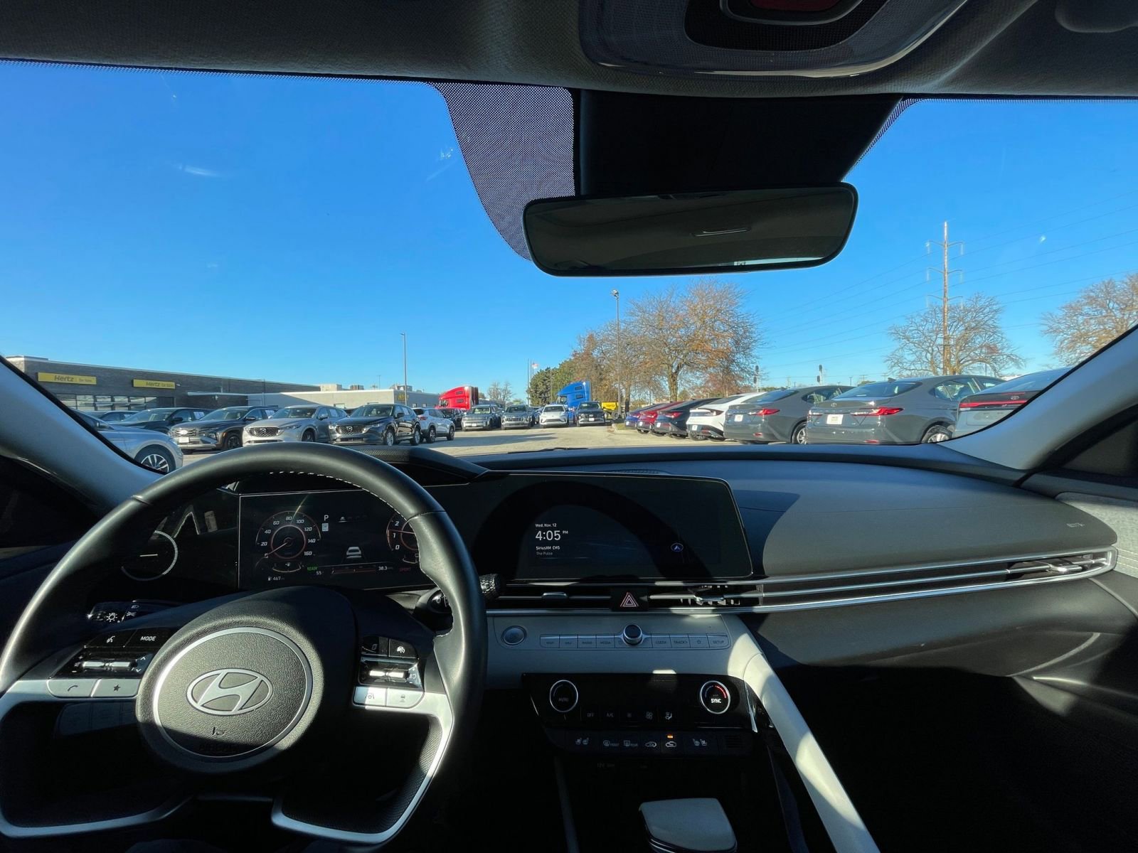 Thumbnail: 2025 Hyundai Elantra - 32